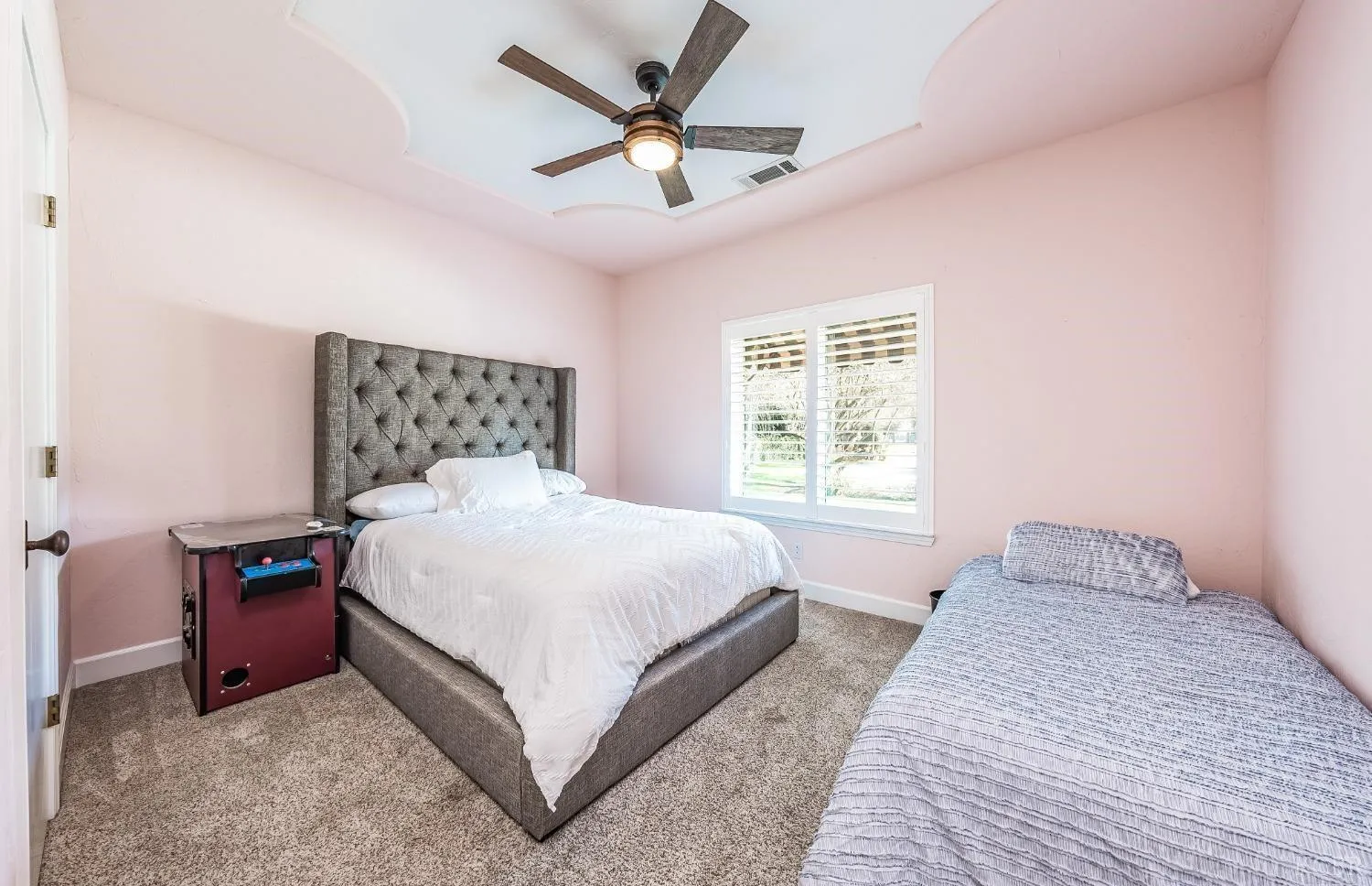 Hanford, California 93230, United States, 5 Bedrooms Bedrooms, ,5 BathroomsBathrooms,Residential,Active,144191