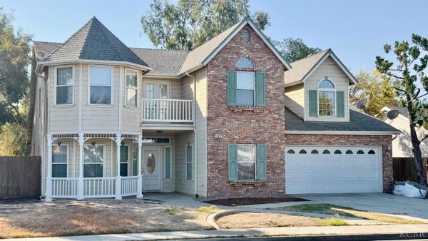 747 W SAFFRON ST, HANFORD, CA 93230 - Image b8cee41b21b0de35faa5f5b211c4cd59/3573839247