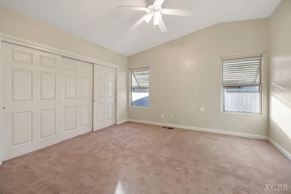 Visalia, California 93277, United States, 3 Bedrooms Bedrooms, ,2 BathroomsBathrooms,Residential,Active,241438