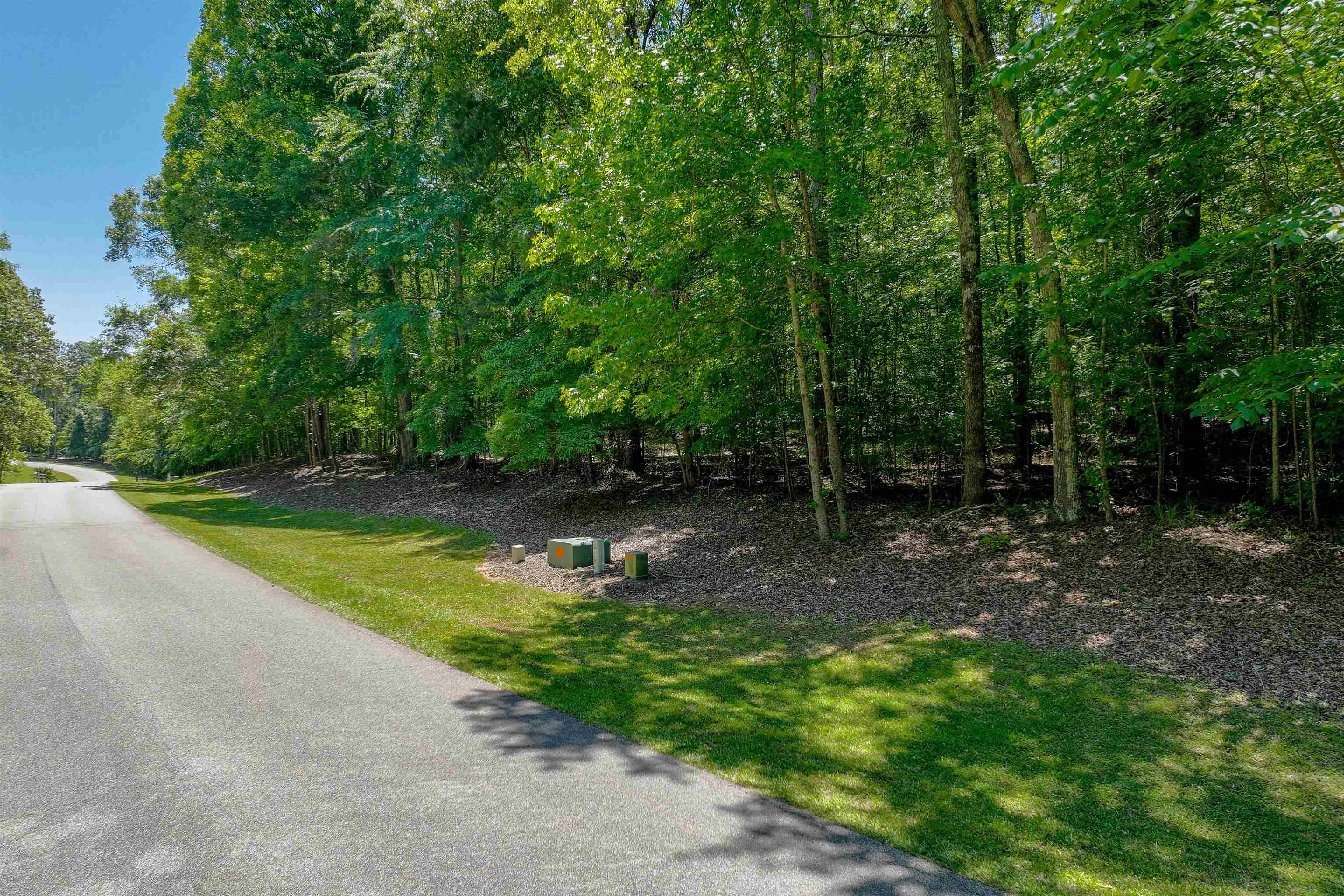 132 BROADLANDS DRIVE