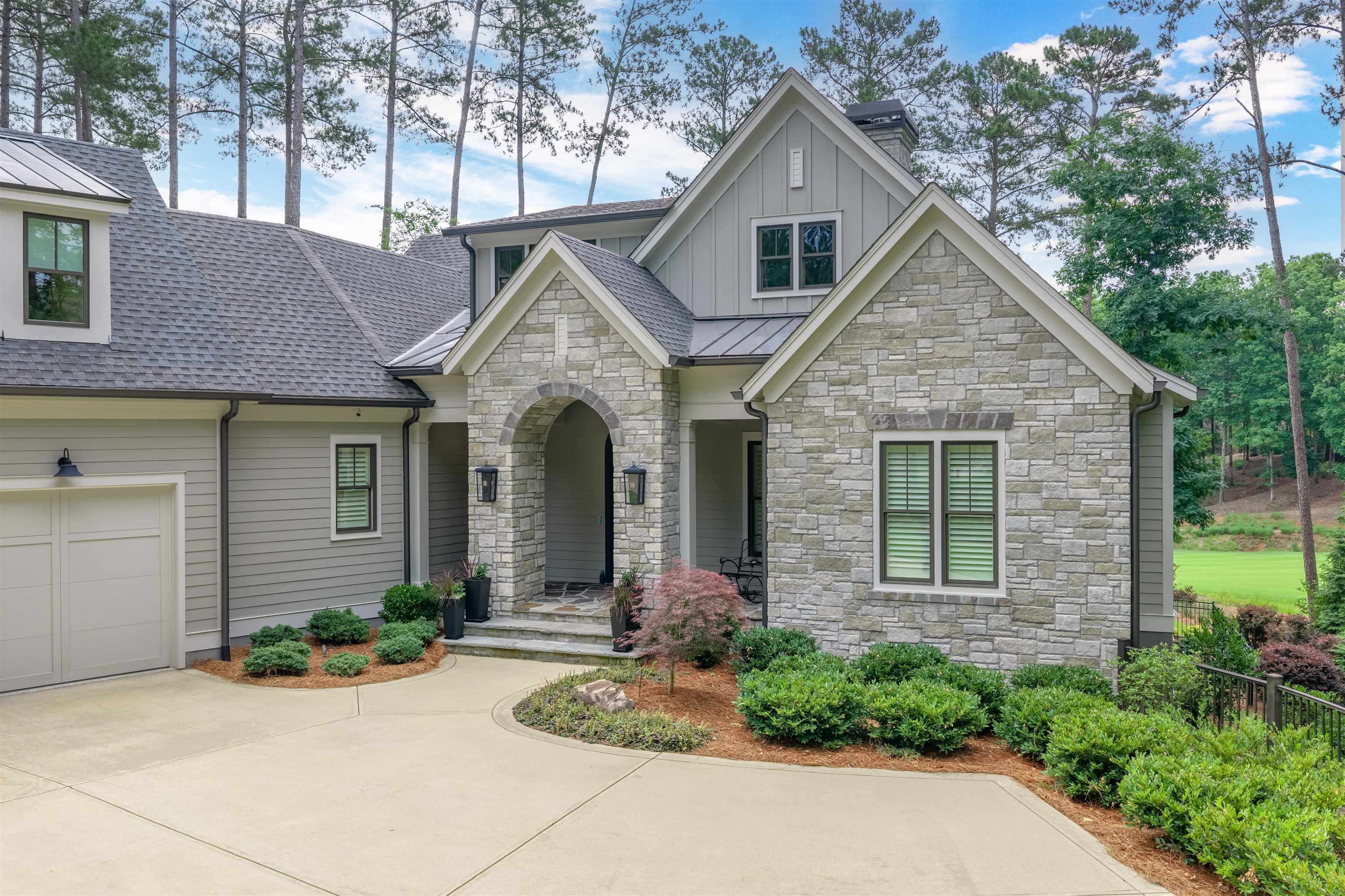 1050 WOODHAM CREEK