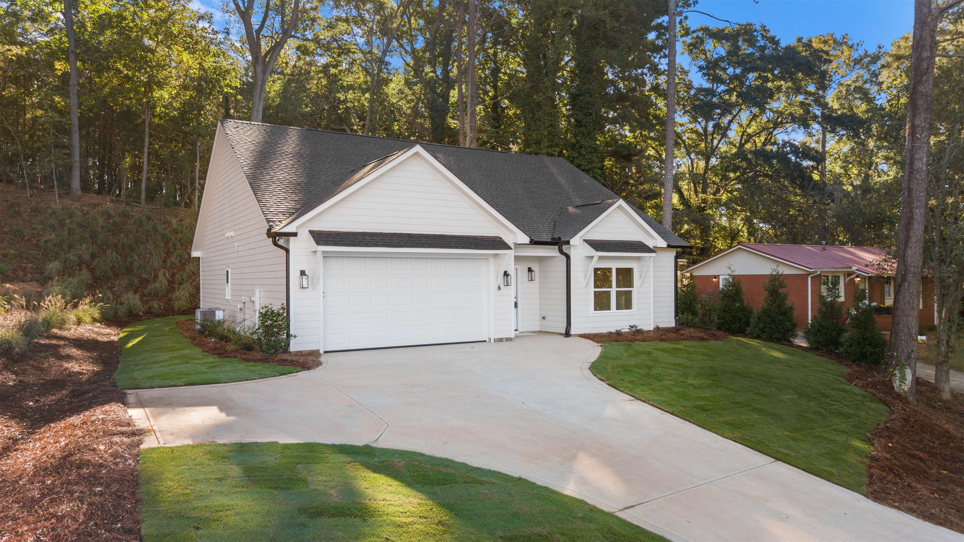 106 PINECREST DRIVE