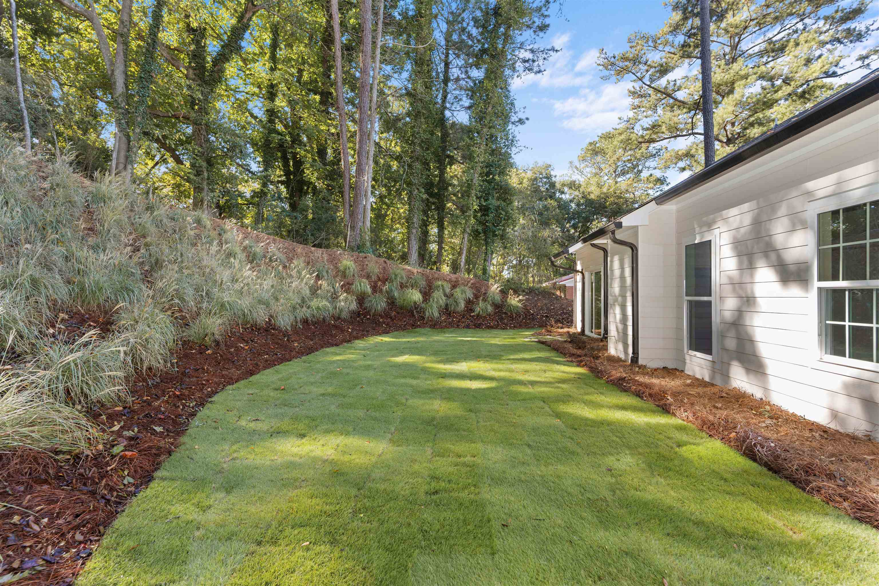 106 PINECREST DRIVE