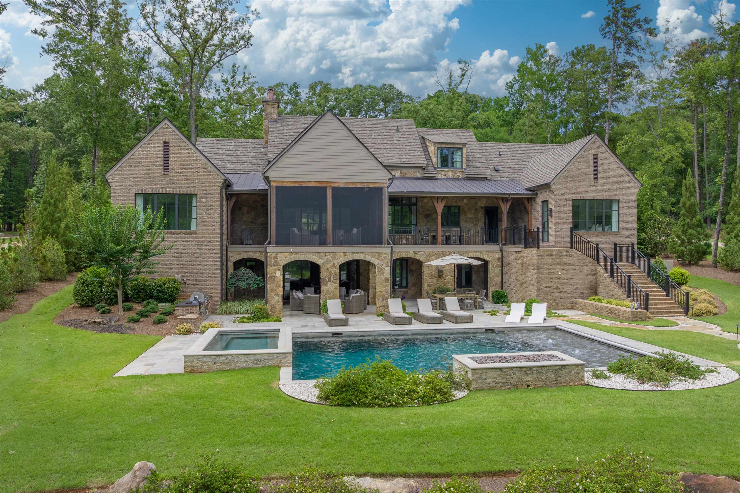1050 SOUTH GROVE ROAD