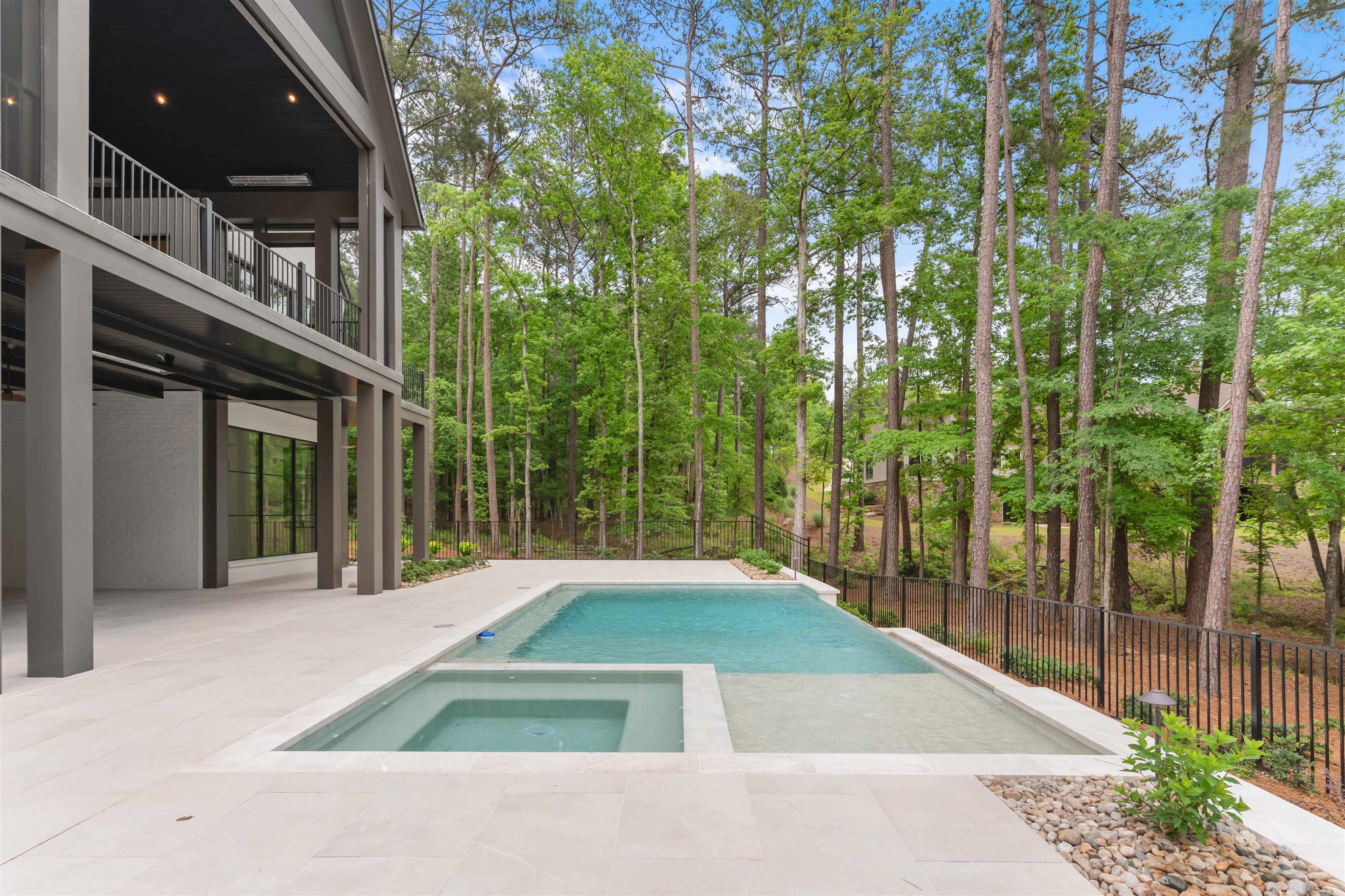 1216 FOX SQUIRREL DR