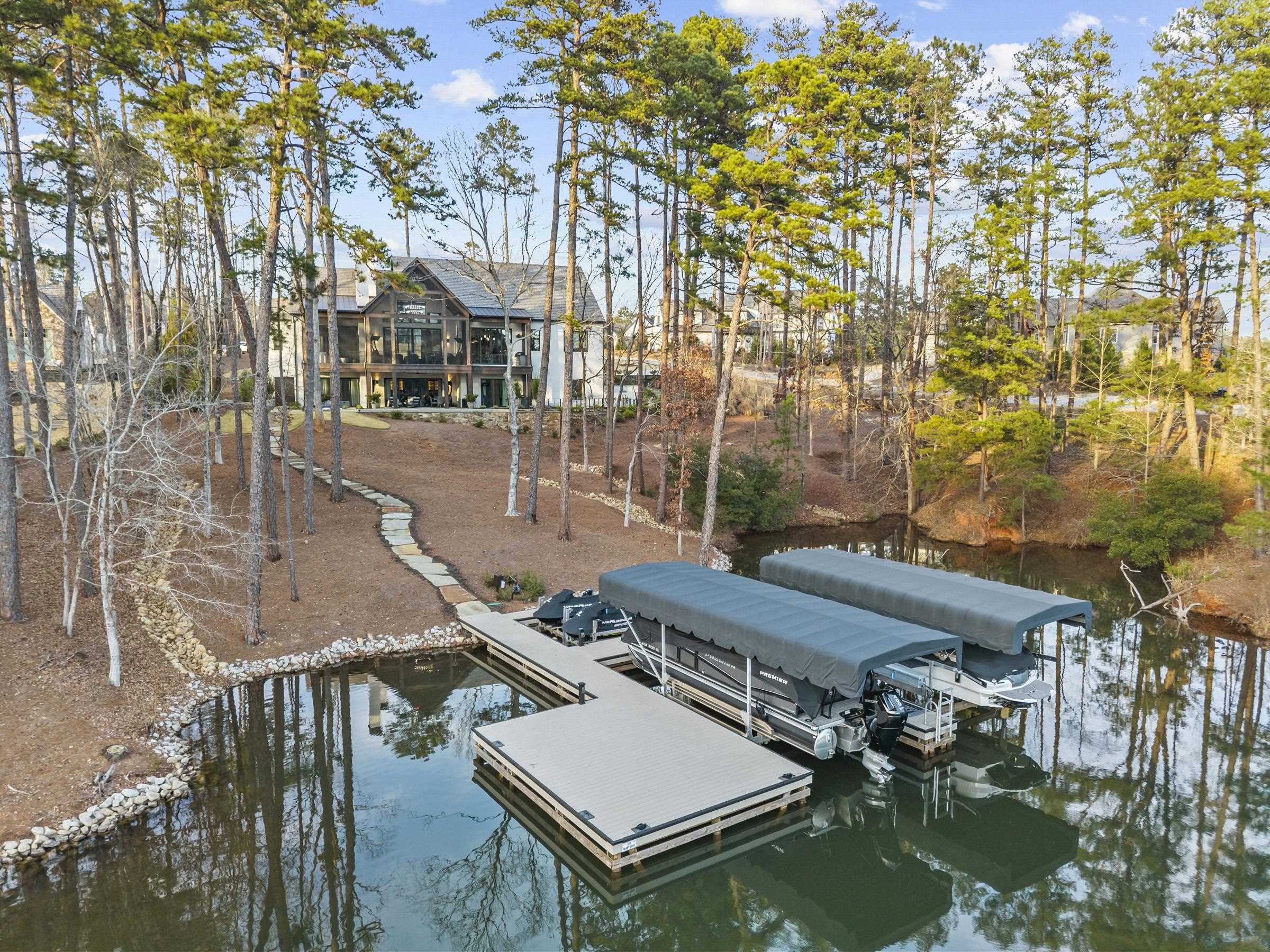 1131 NEARY RIDGE