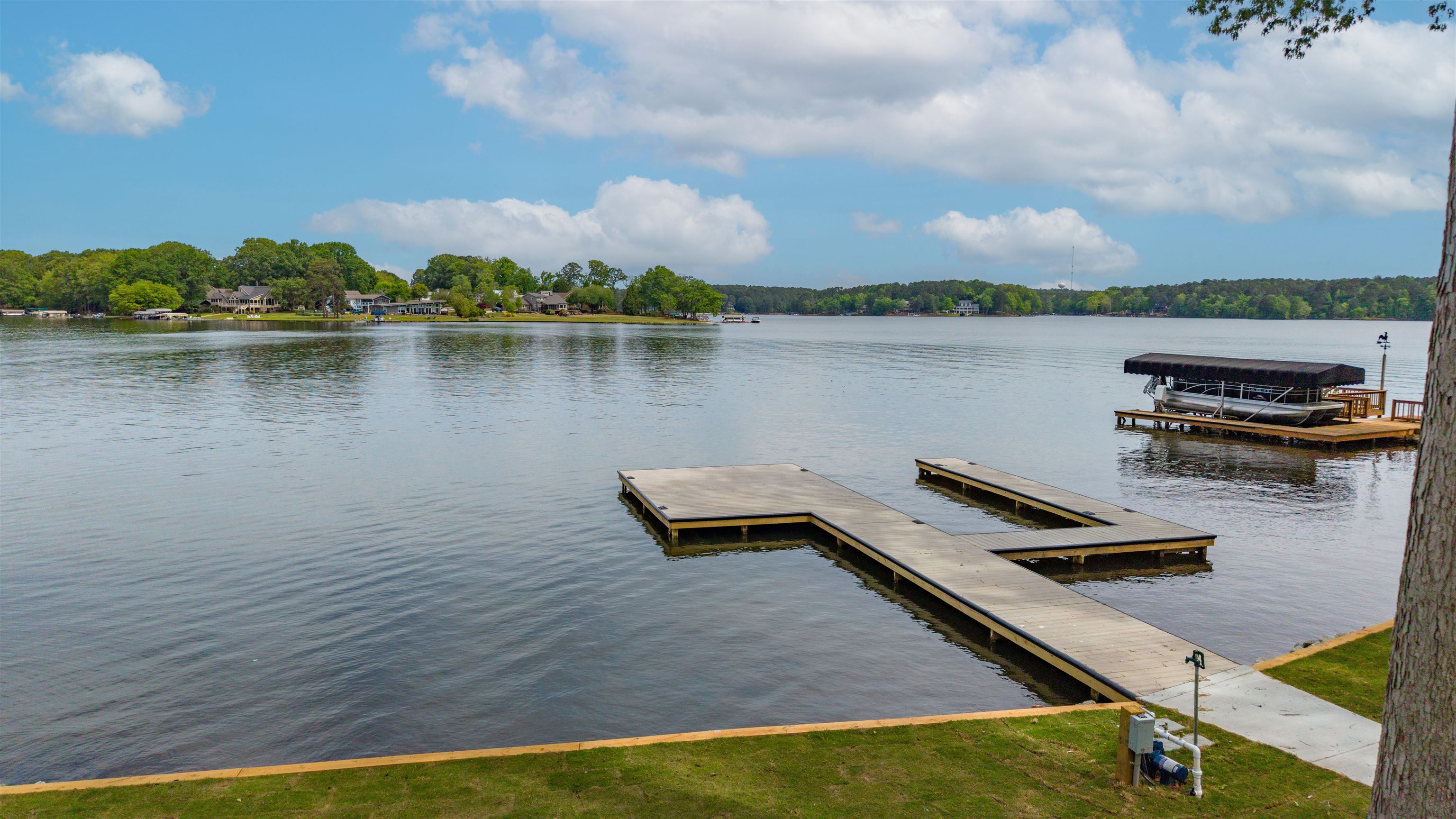 159A LAKEVIEW DRIVE