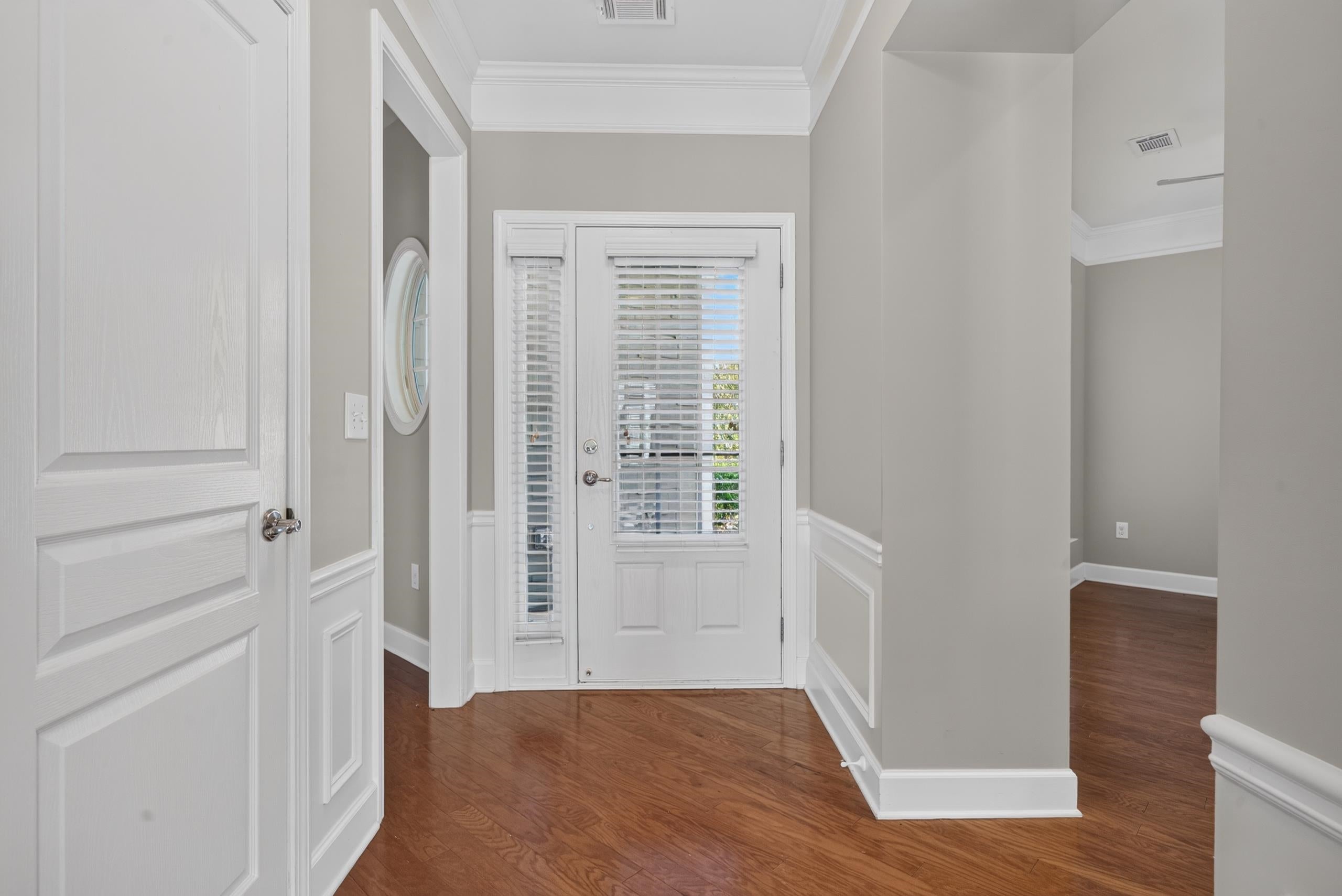1011 CREEKWOOD PLACE