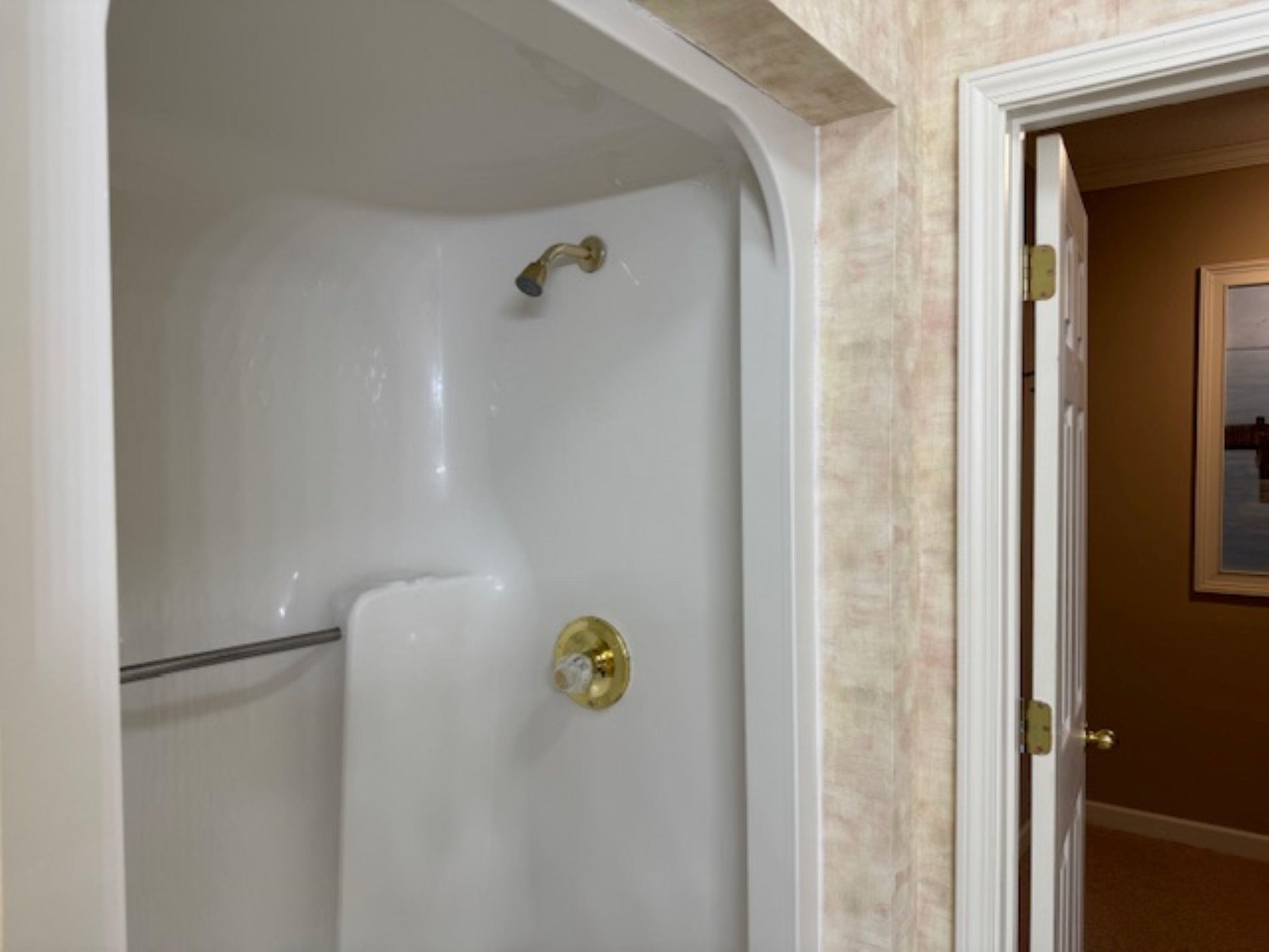 Greensboro, Georgia 30642, United States, 2 Bedrooms Bedrooms, ,3 BathroomsBathrooms,Residential,Pending,113155