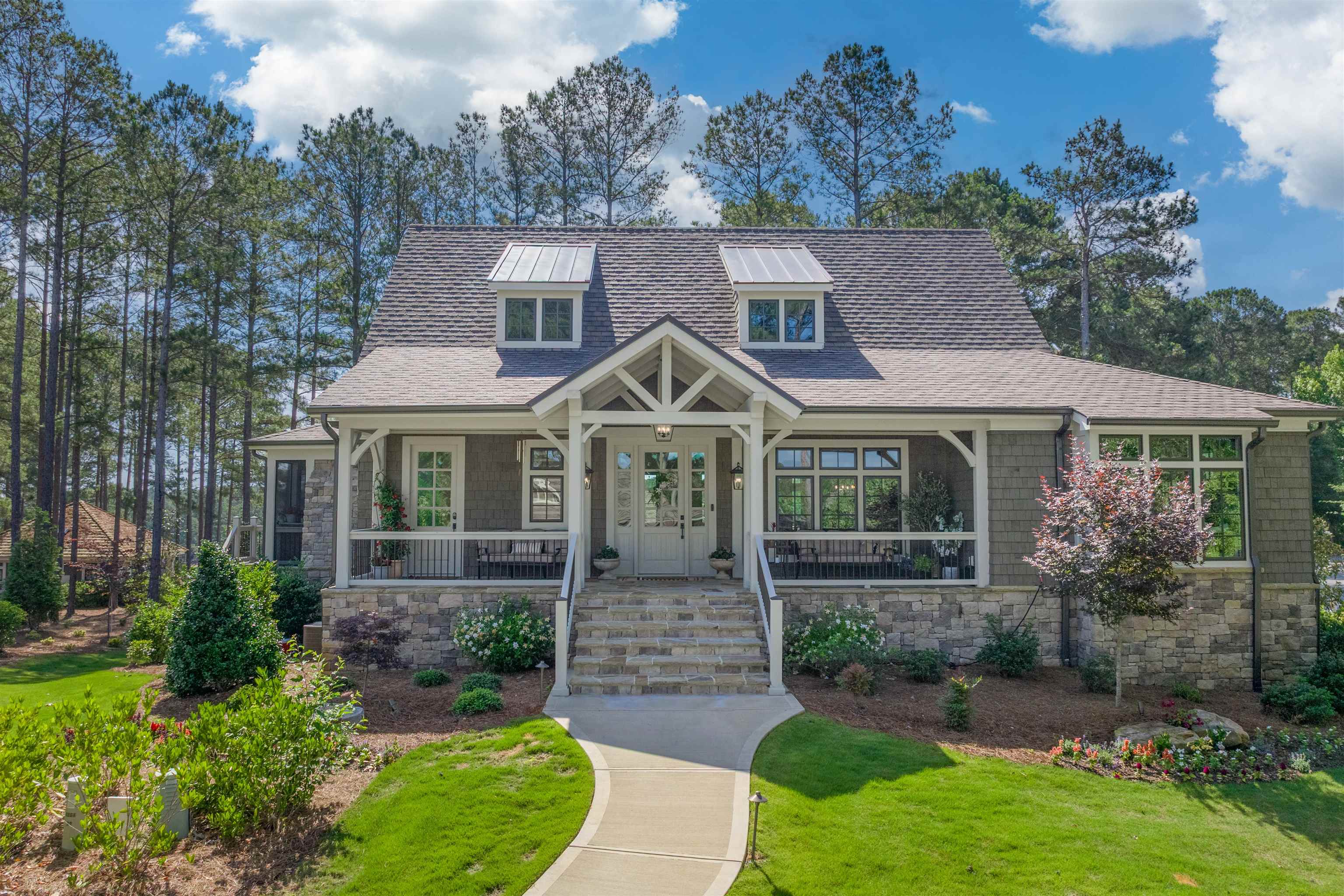 1250 COTTAGE LANE EAST