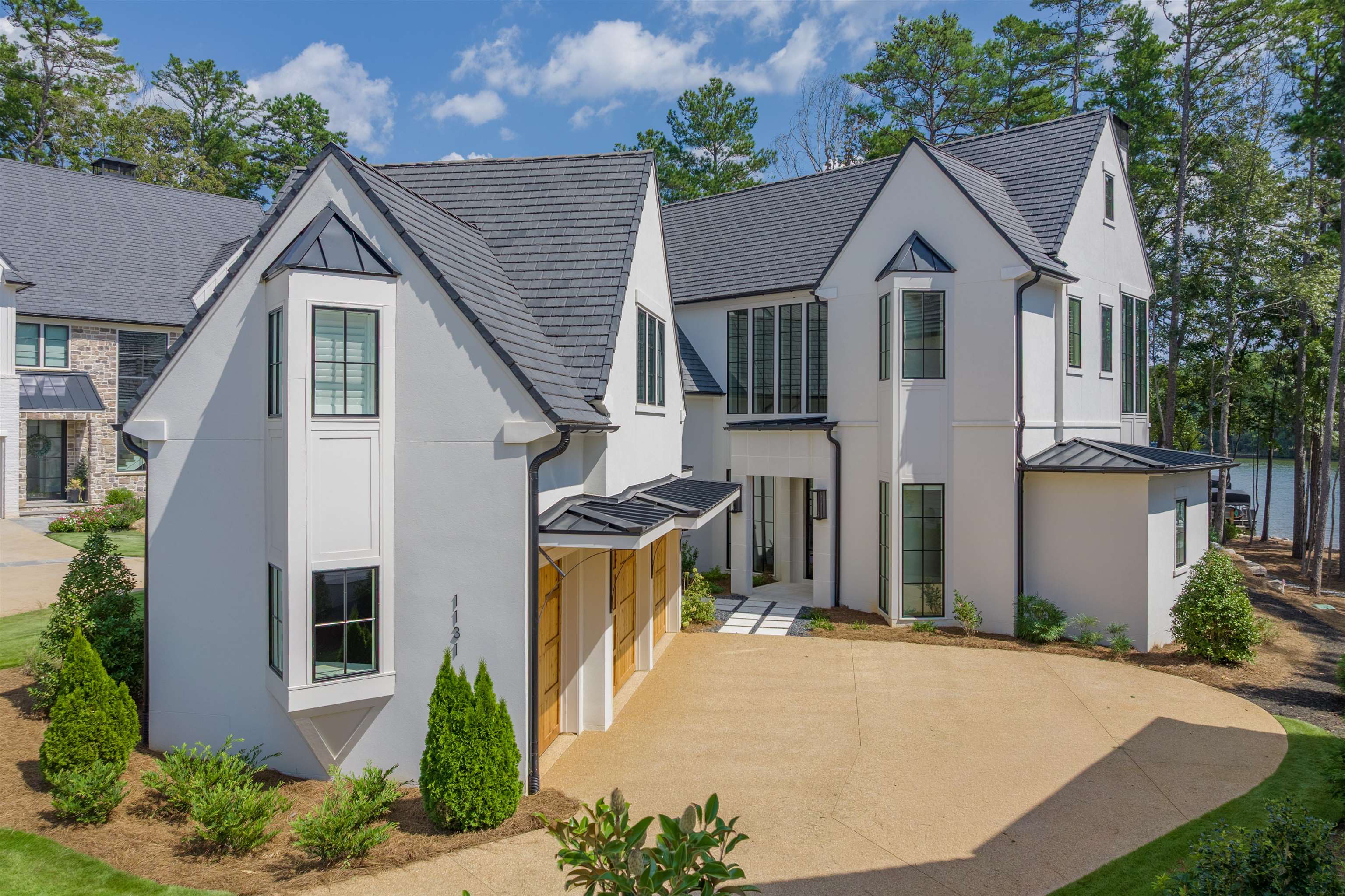 1131 LONGVIEW COMMONS