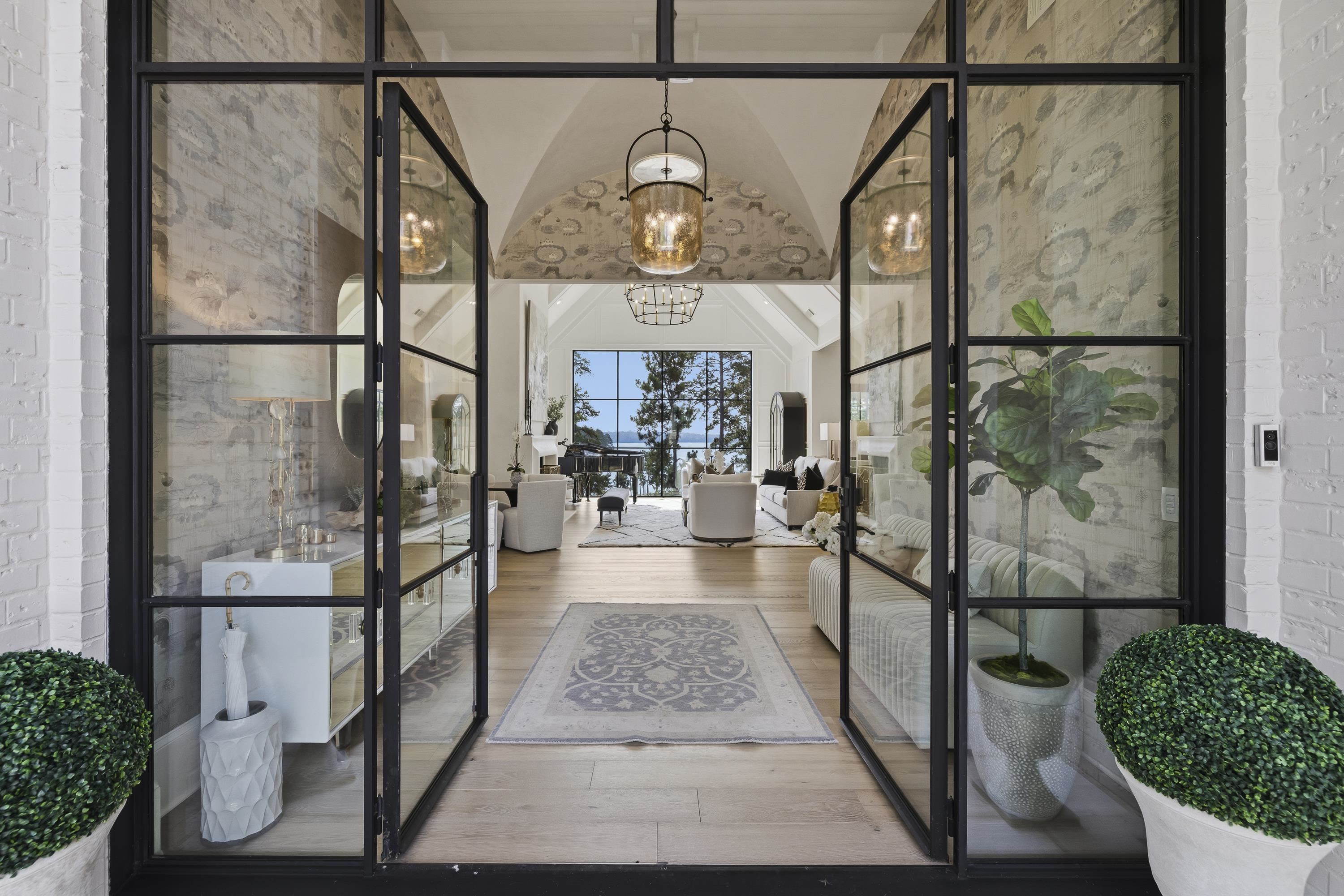 1120 NEARY RIDGE