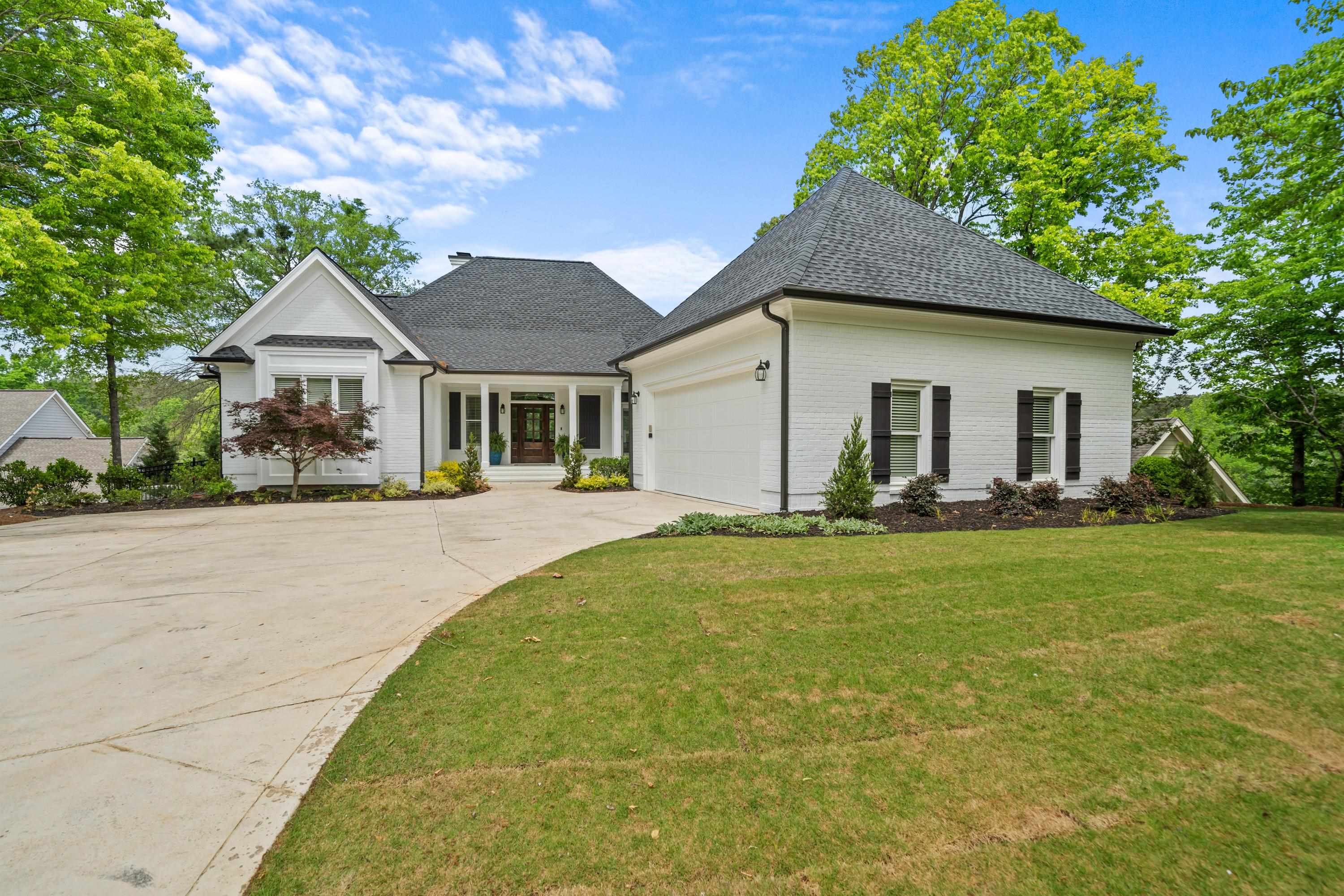 2691 CLUB DRIVE
