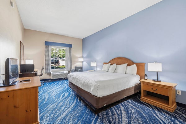 930 LAKE OCONEE PKWY, EATONTON, GA 31024 - Image a2bff969e154ea24e2b9e60ada7db6bf/3257886973