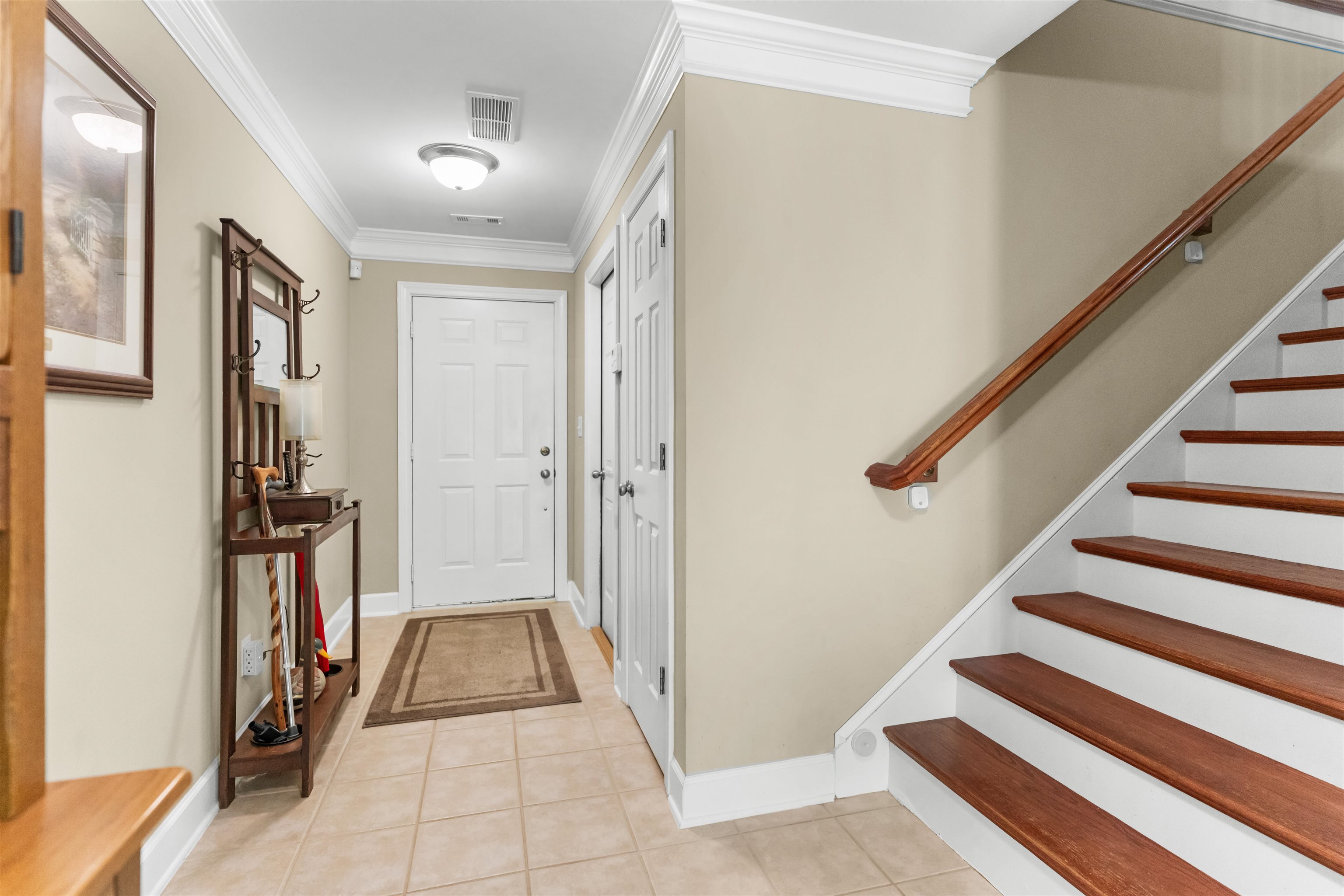 171 H FARRIERS LANE