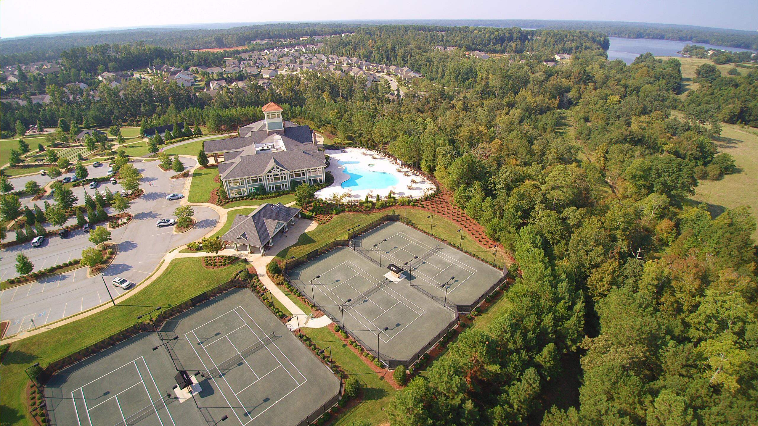 1531 CANOE DRIVE
