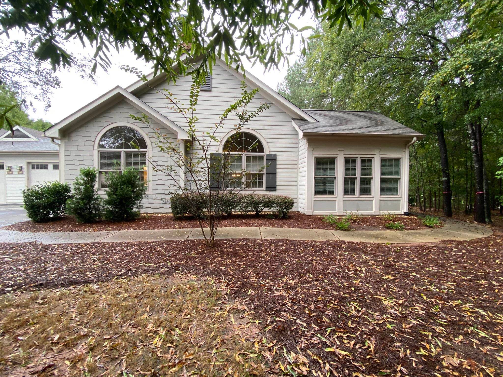 142 EDGEWOOD COURT