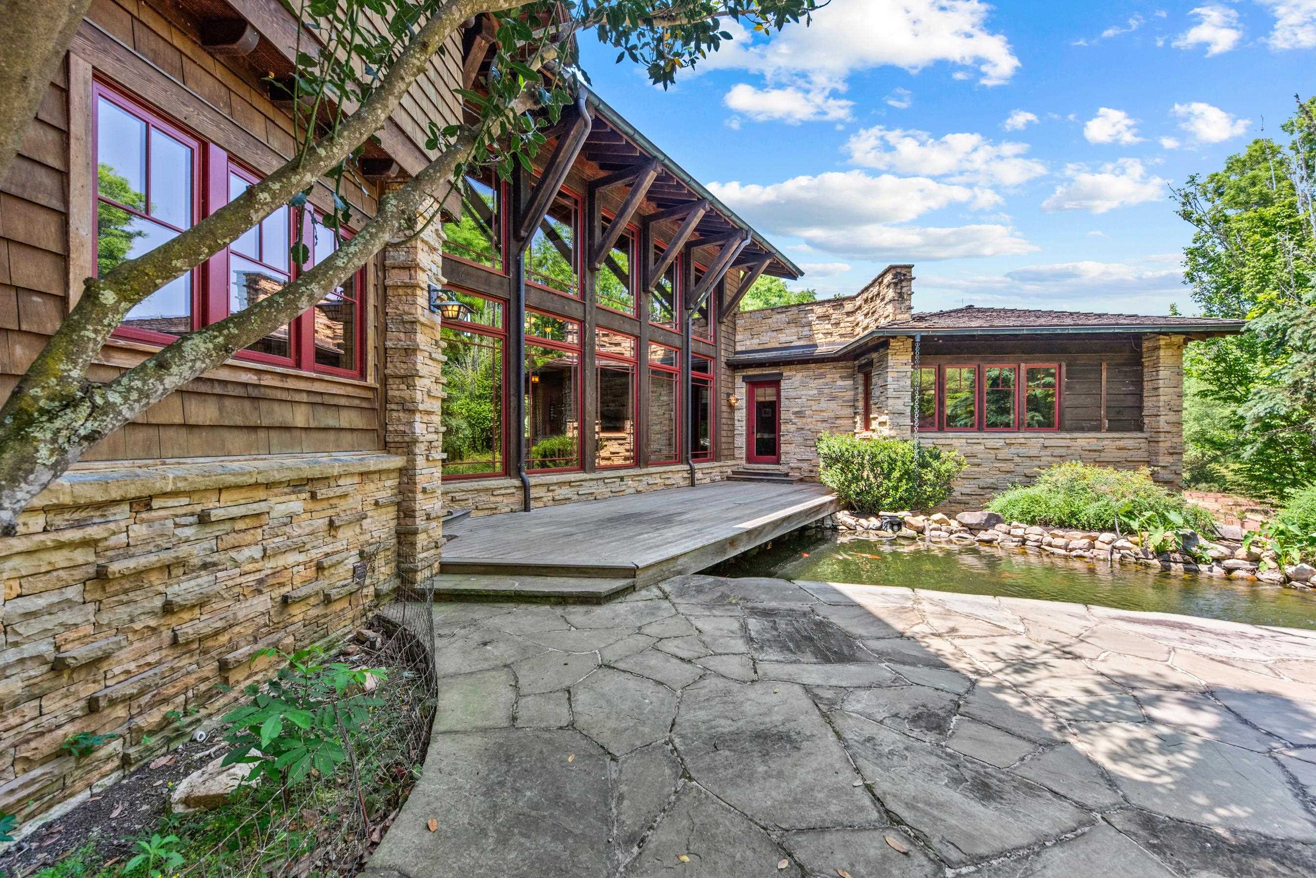1875 REIDS FERRY ROAD