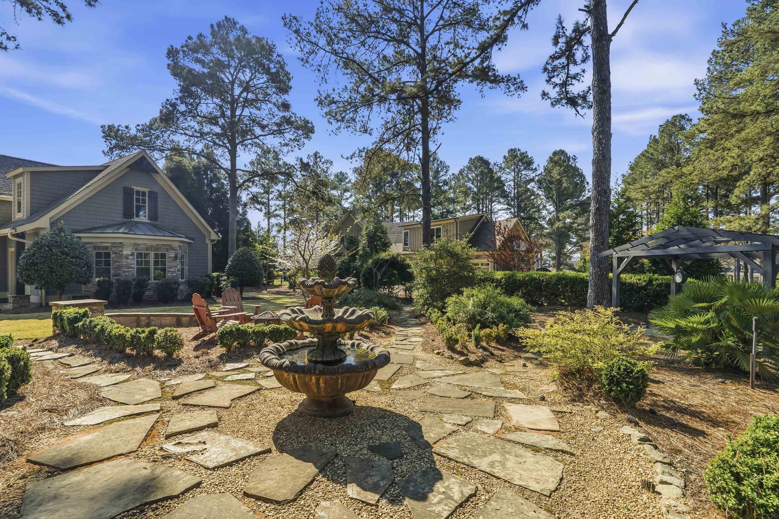 124 CAPE VIEW LANE