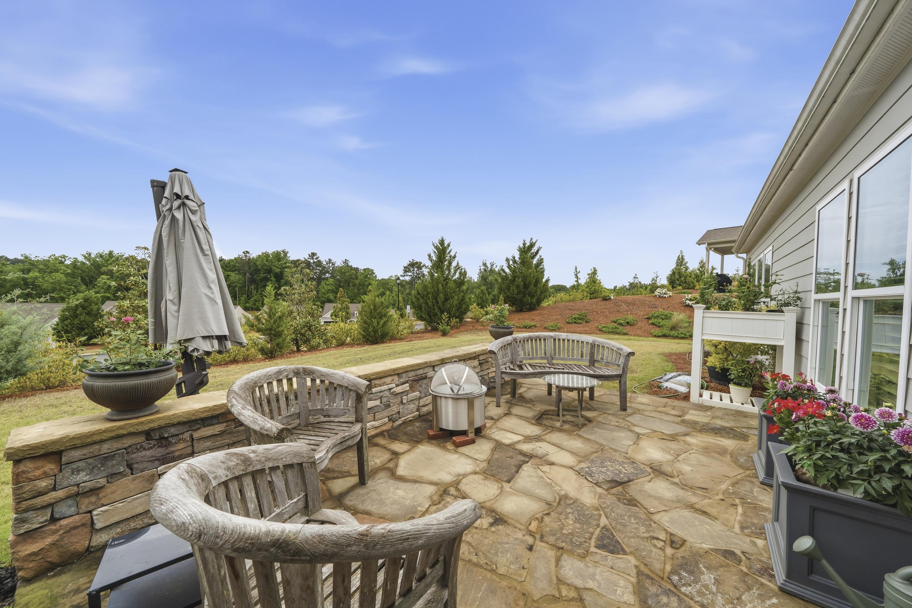 1020 LAKE TERRACE BEND