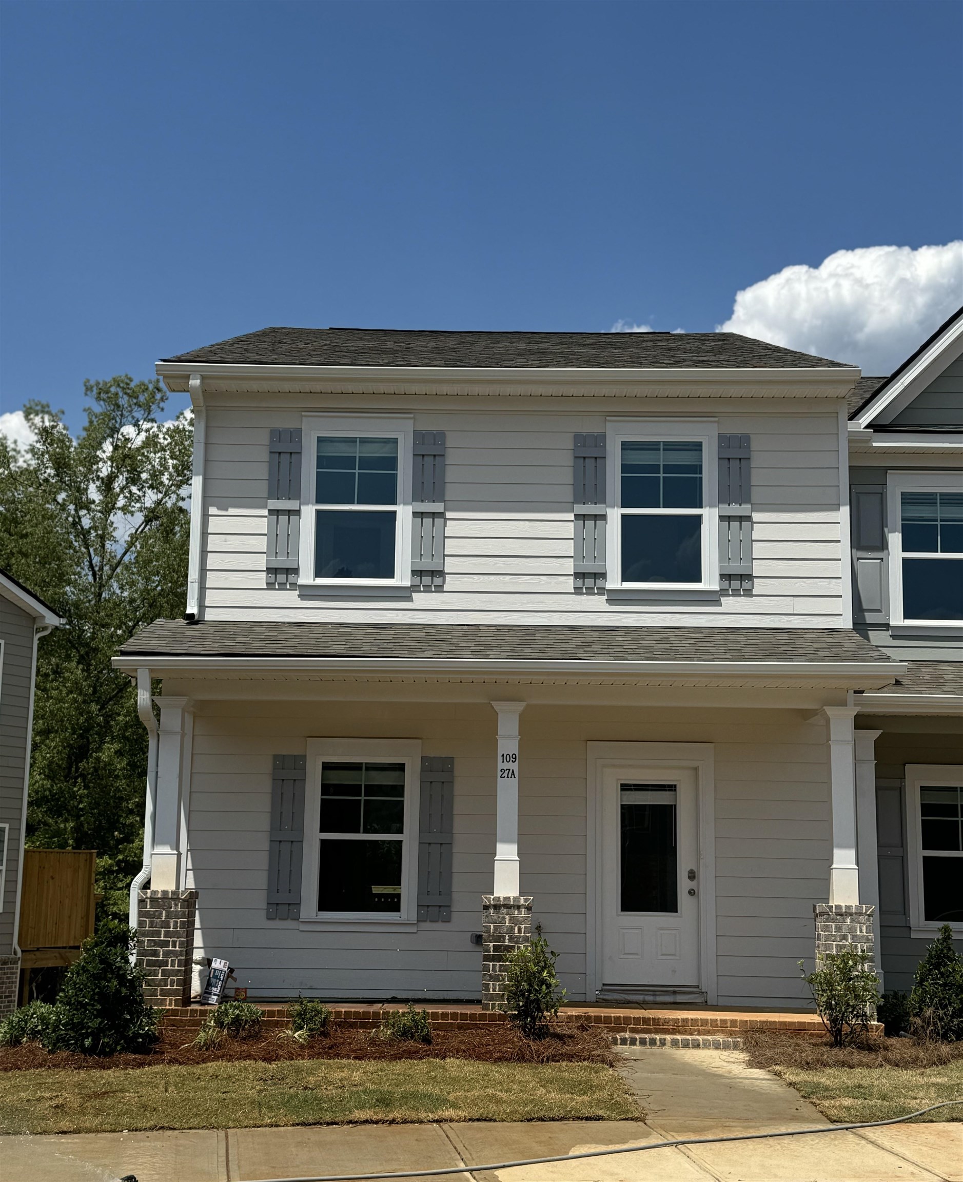 104 CRANE LANE Building 11, Unit 27A