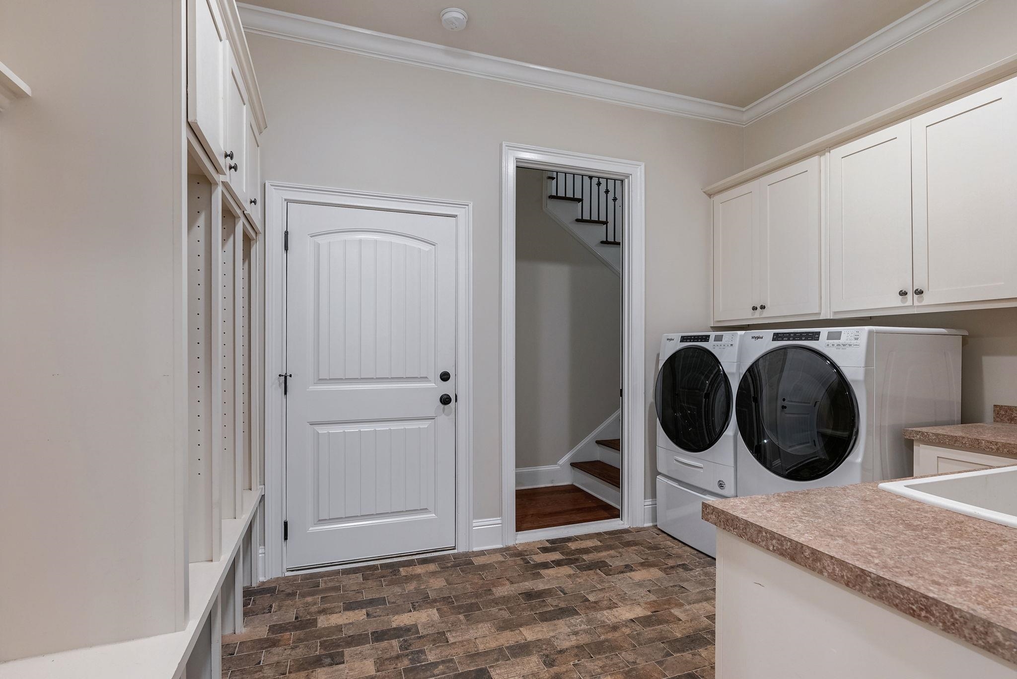 Greensboro, Georgia 30642, United States, 5 Bedrooms Bedrooms, ,5 BathroomsBathrooms,Residential,Active,80450