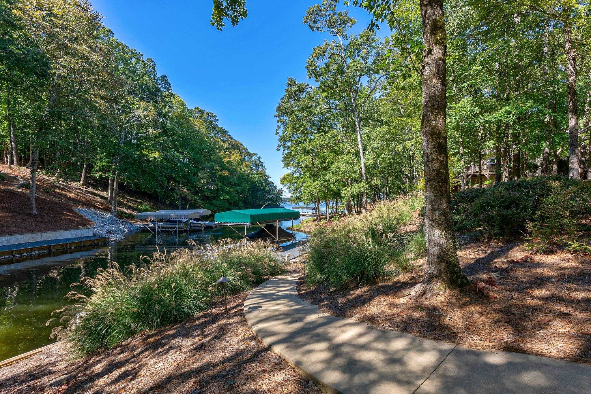 Greensboro, Georgia 30642, United States, 5 Bedrooms Bedrooms, ,5 BathroomsBathrooms,Residential,Active,80450