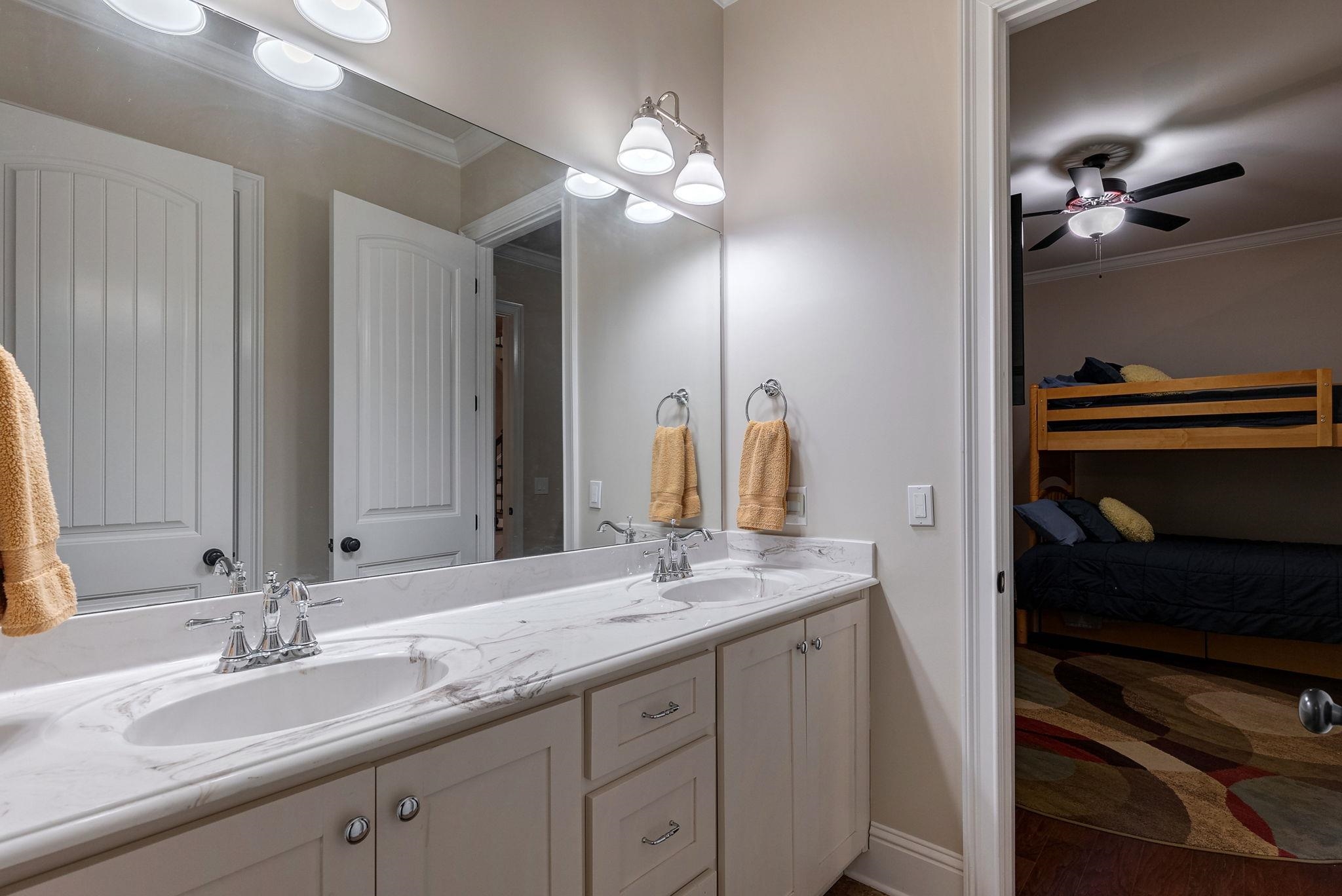 Greensboro, Georgia 30642, United States, 5 Bedrooms Bedrooms, ,5 BathroomsBathrooms,Residential,Active,80450