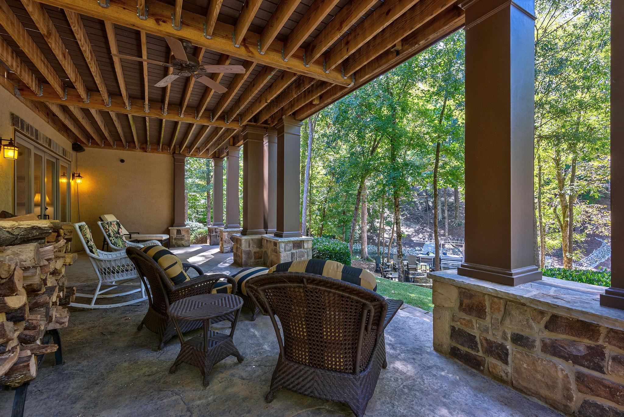 Greensboro, Georgia 30642, United States, 5 Bedrooms Bedrooms, ,5 BathroomsBathrooms,Residential,Active,80450