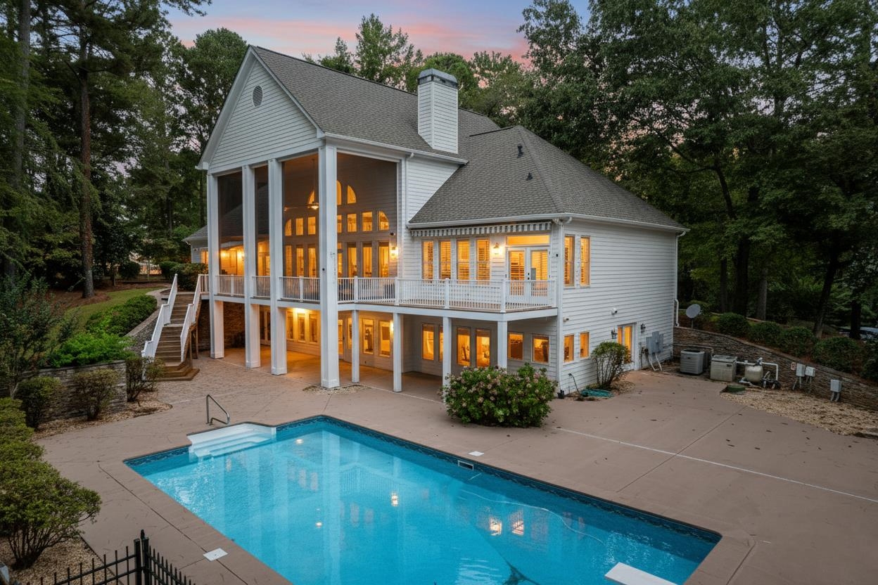1001 SHOAL CREEK COURT