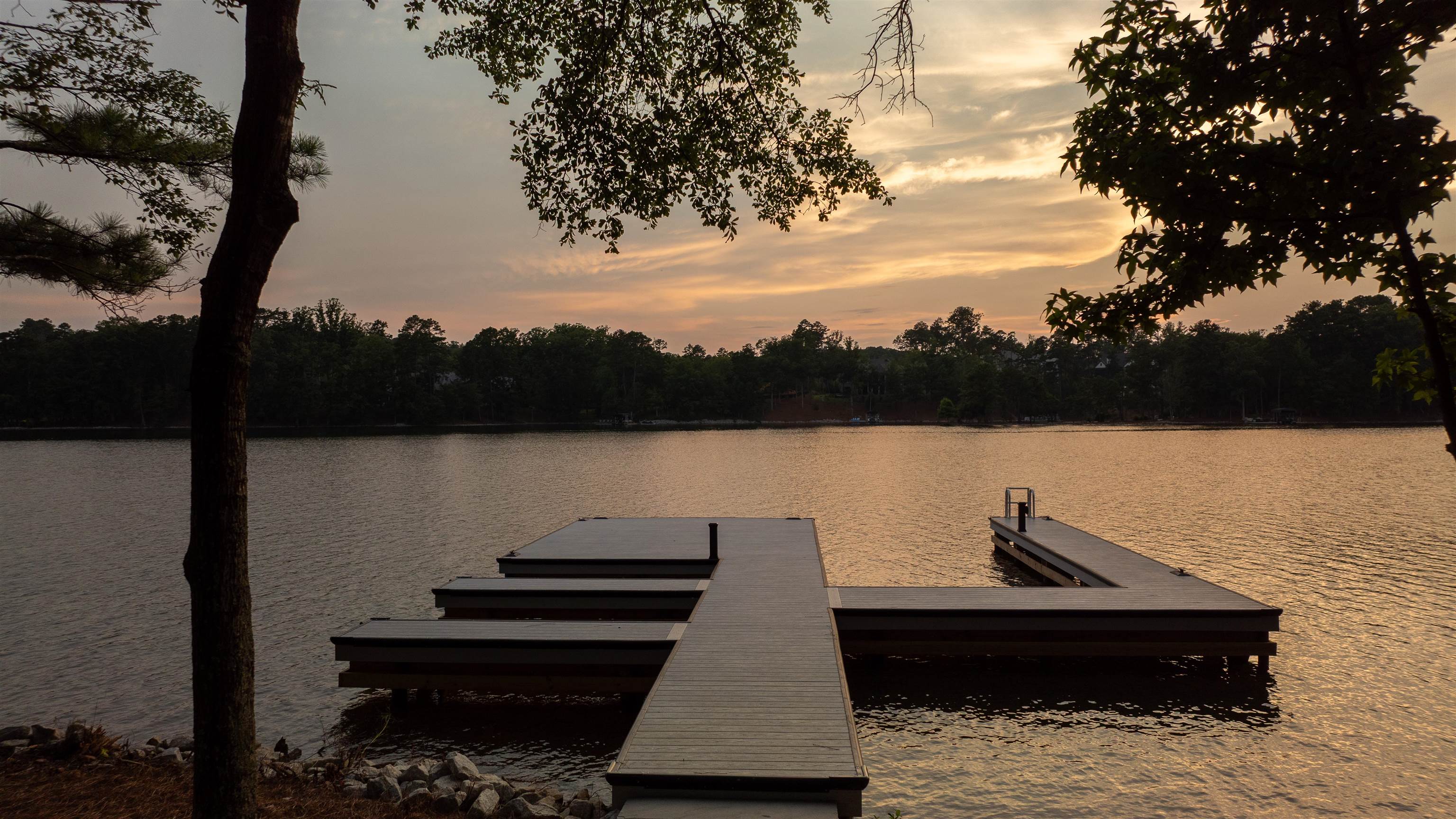 1221 BROADPOINT DRIVE