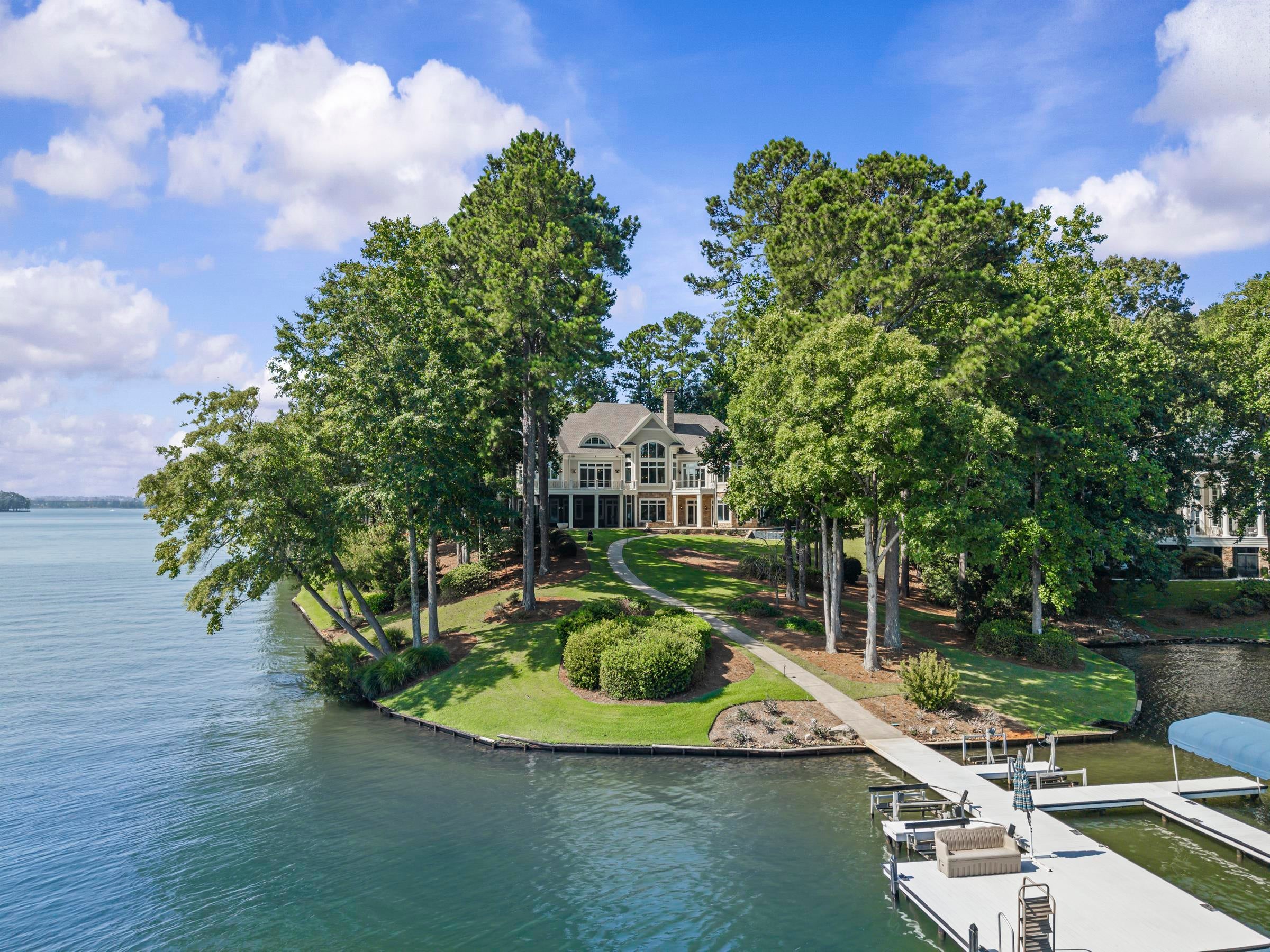 1080 PROSPERITY POINTE