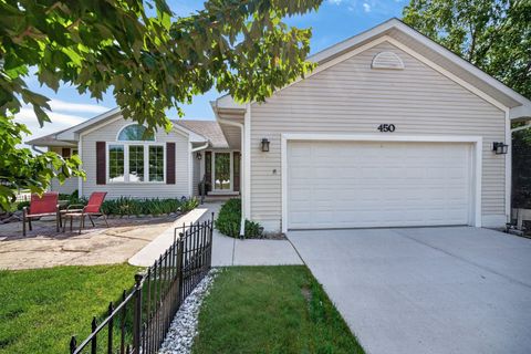 Homes For Sale - 450 S 46th Street<br/> West Des Moines, IA 50265
