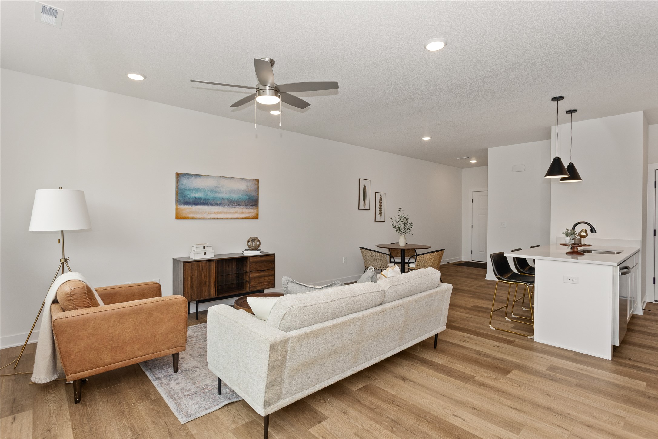 205 NW Waverly Drive, Waukee, Iowa image 3