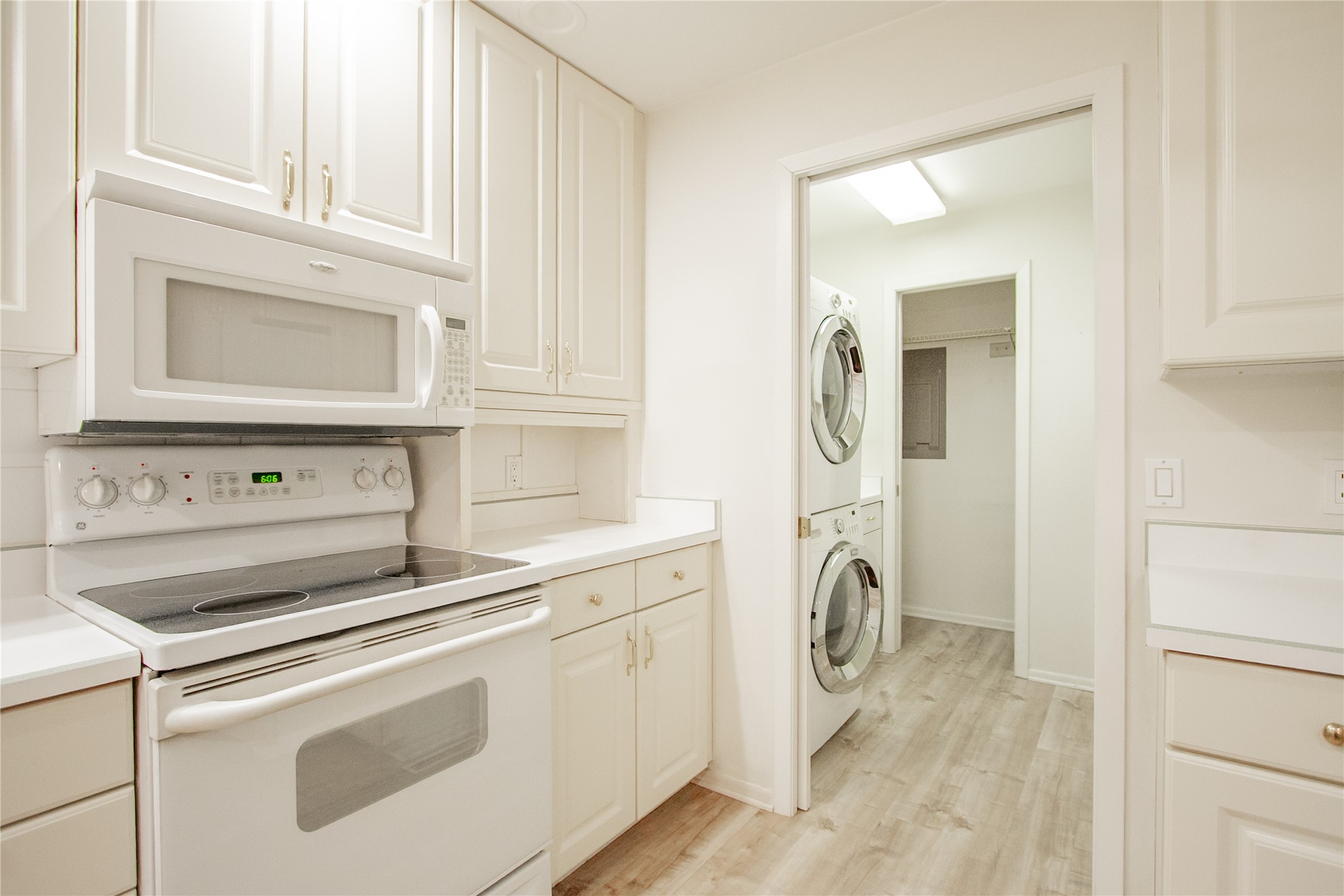 516 Lincoln Street #102, Pella, Iowa image 11