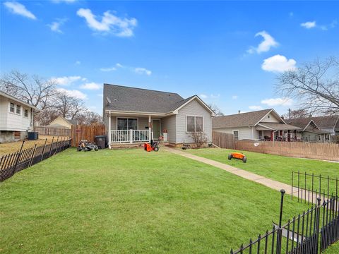 2915 3rd Street Des Moines IA 50313