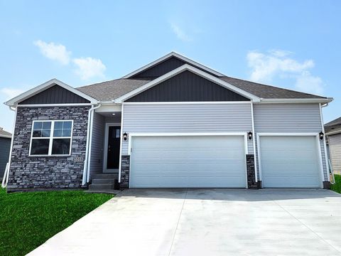 825 2nd Street NE Altoona IA 50009