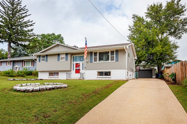 515 EMMA AVE, DES MOINES, IA 50315 - Image 00aeb850f7d76038d040b3ce0e683913/1360618726