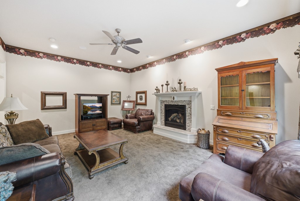 2988 NW 75th Place