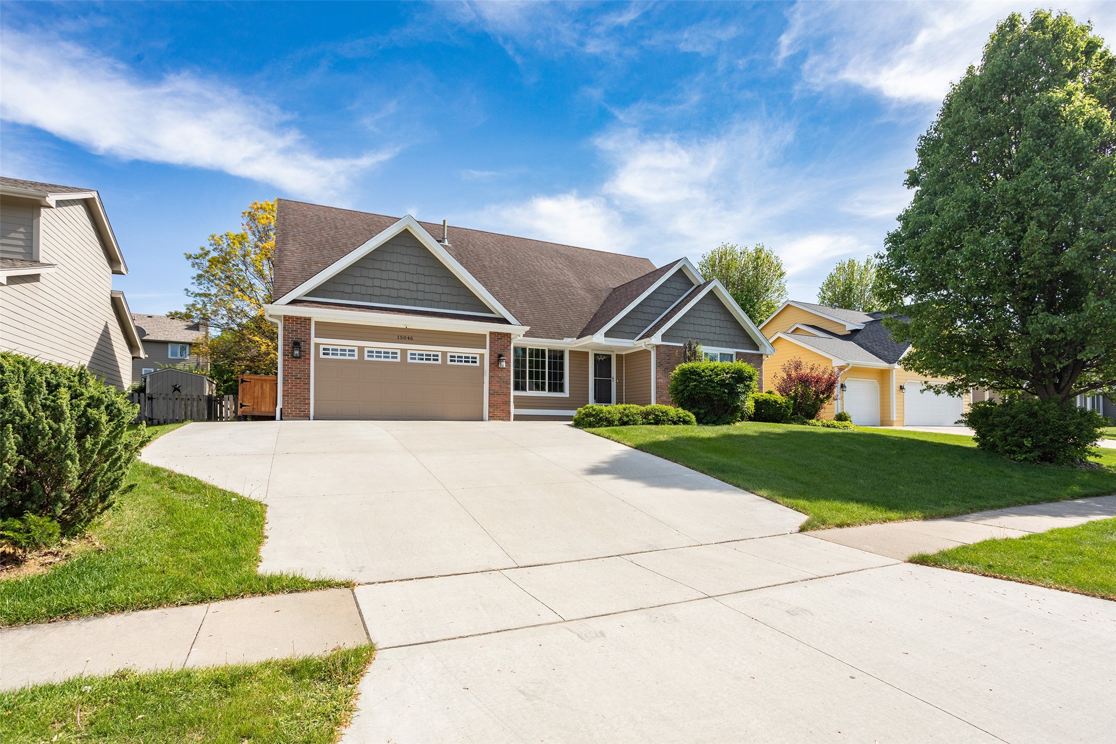 15046 Summit Drive, Clive, Iowa image 1