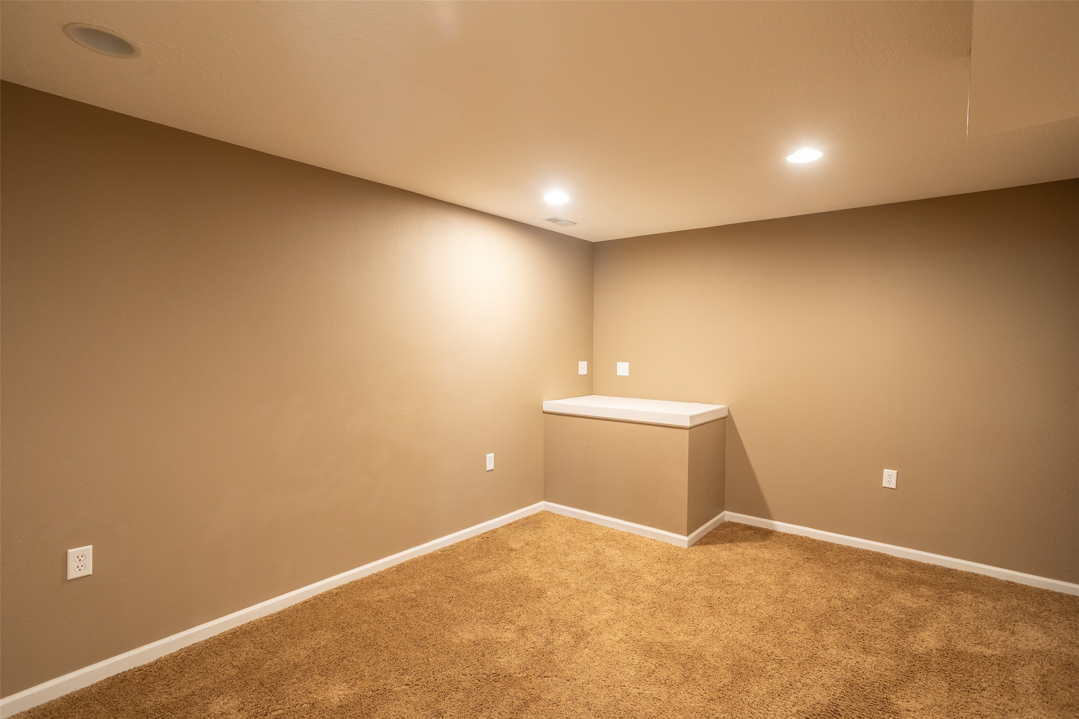 15046 Summit Drive, Clive, Iowa image 27