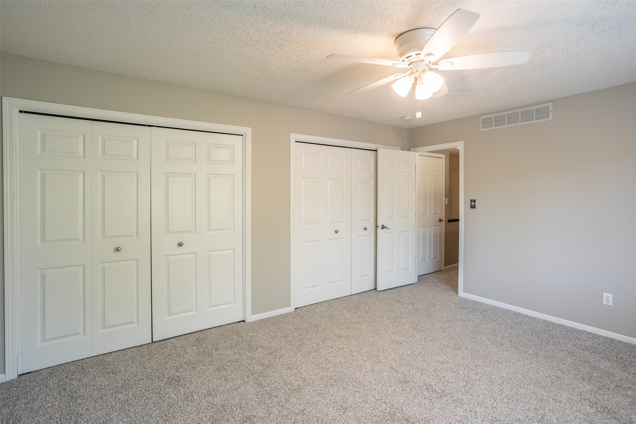 15046 Summit Drive, Clive, Iowa image 16