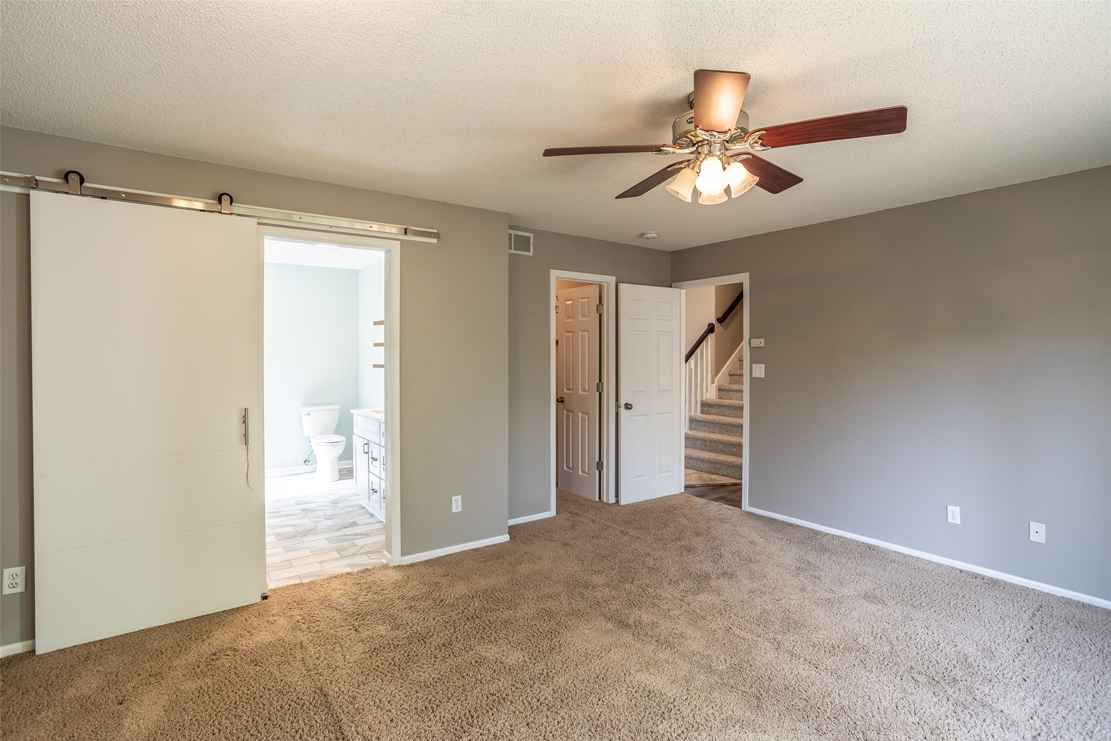 15046 Summit Drive, Clive, Iowa image 10