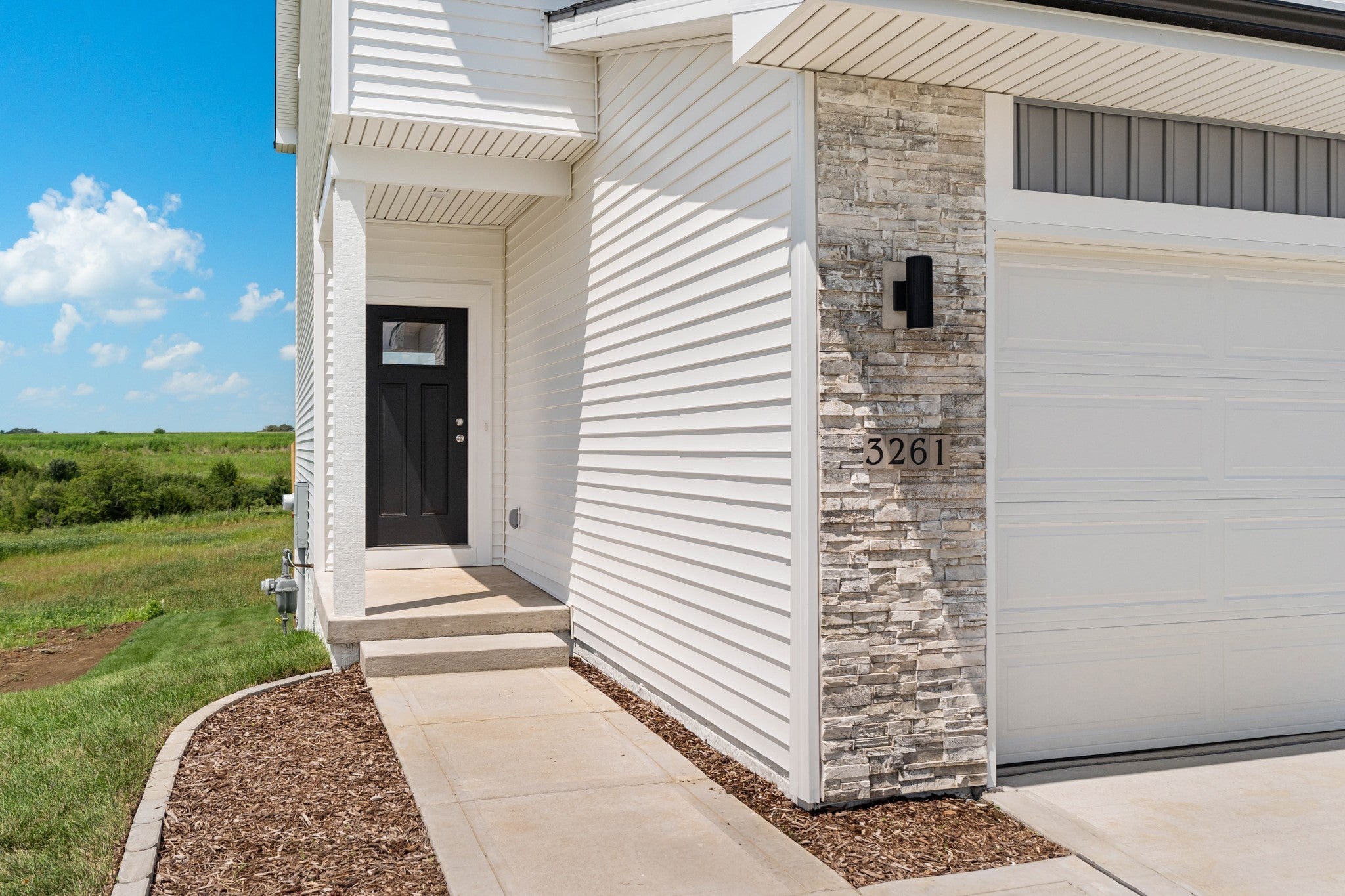 3261 Marigold Circle
