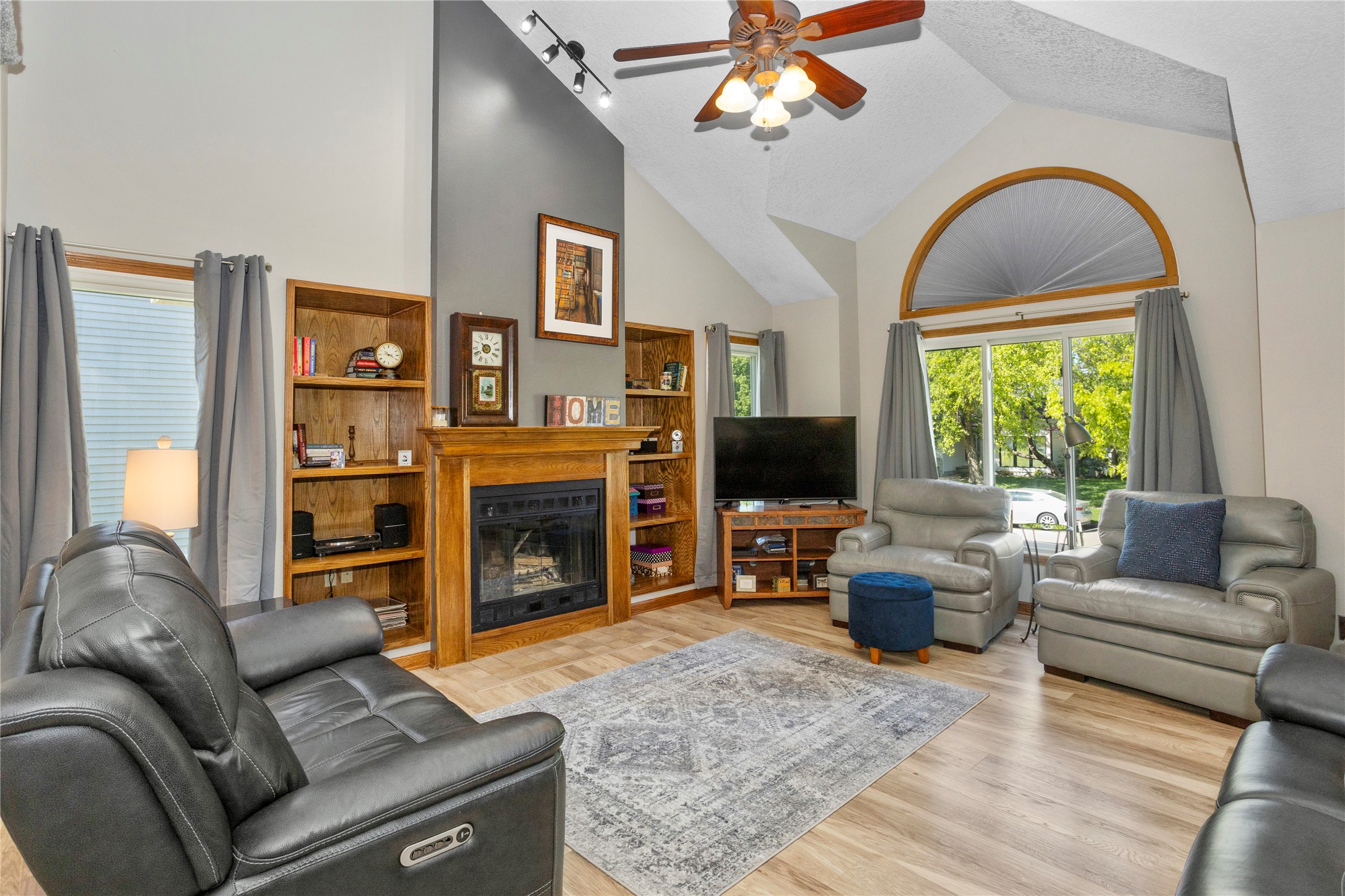 421 31st Street, West Des Moines, Iowa image 2