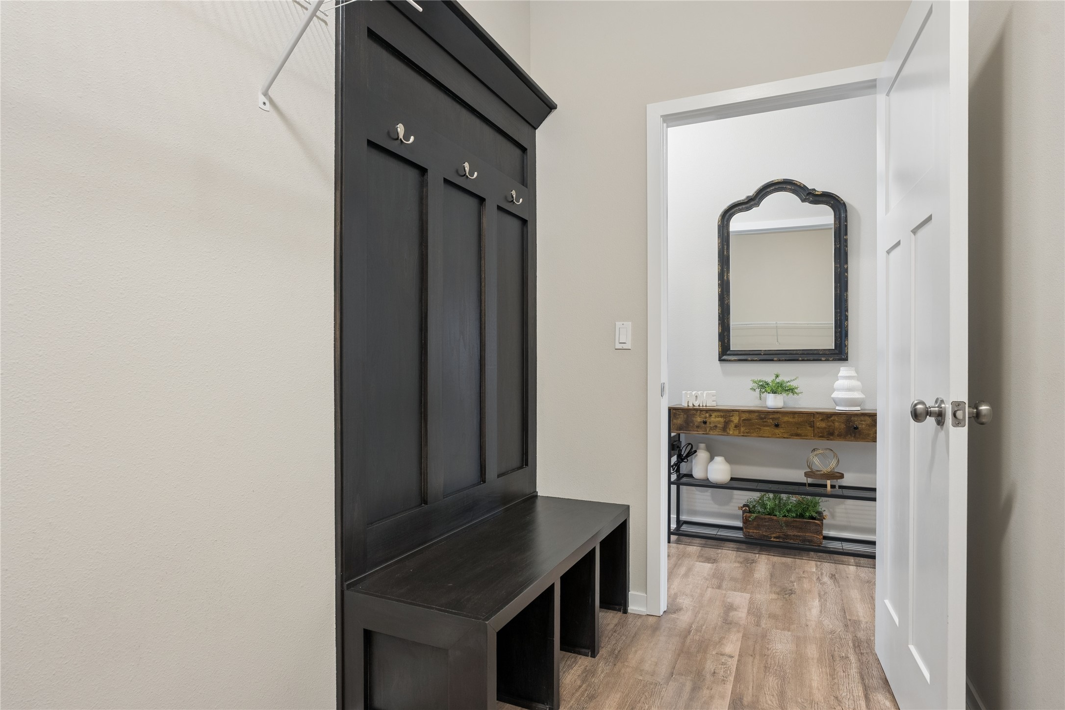 300 NE Tanzanite Court