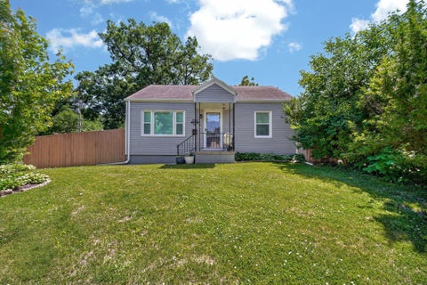 Homes For Sale - 2700 Franklin Avenue<br/> Des Moines, IA 50310
