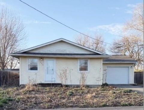 Homes For Sale - 908 Gordon Drive<br/> Marion County, Knoxville, IA 50138