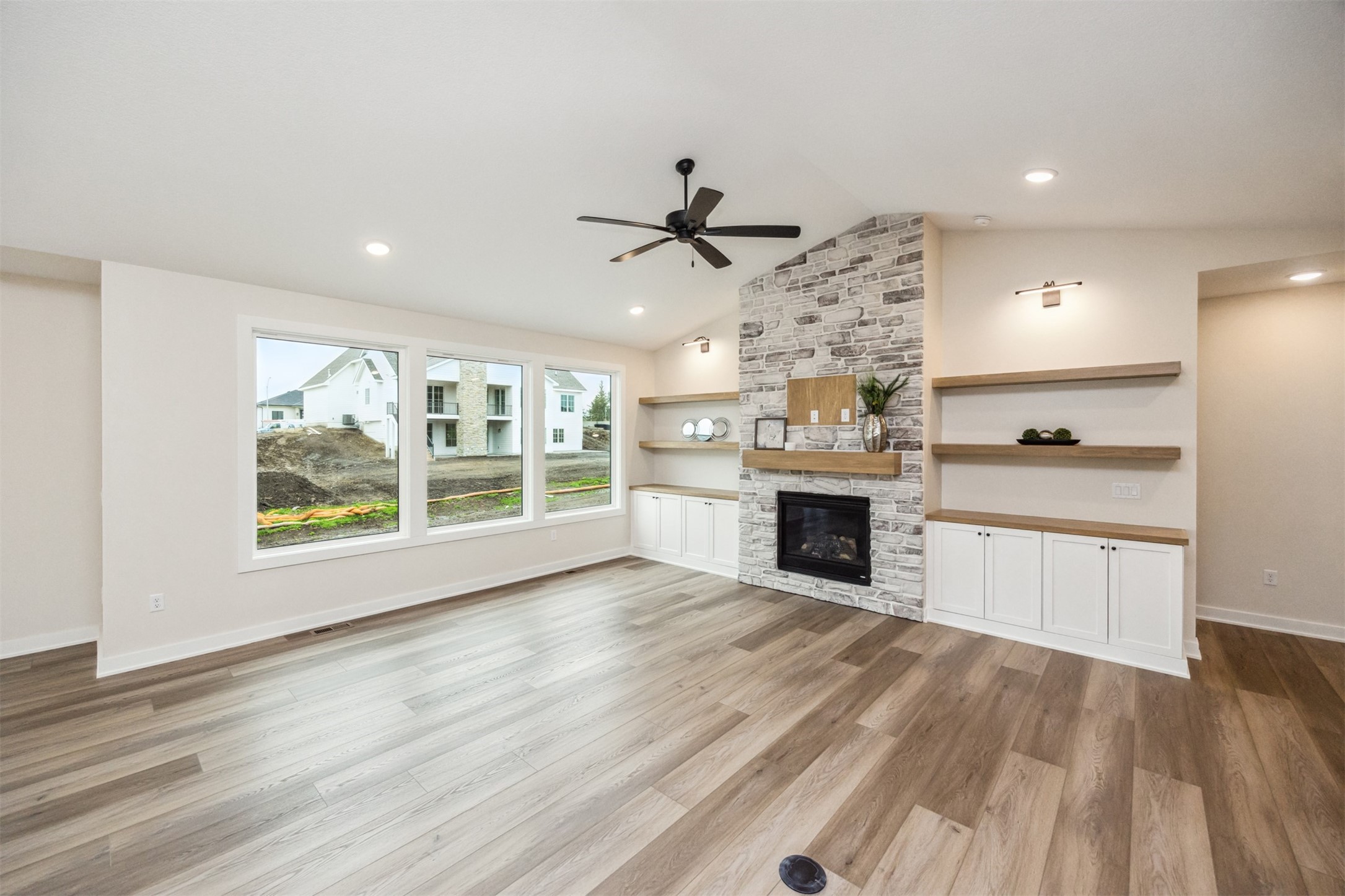 18258 Hidden Knoll, Clive, Iowa image 12