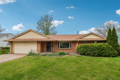 Homes For Sale - 1134 18th Street<br/> West Des Moines, IA 50265
